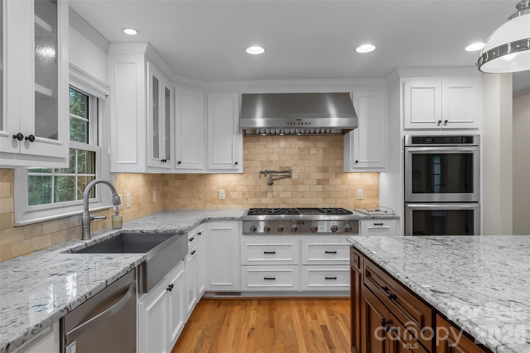 112 Parkland Street Property Photo 11