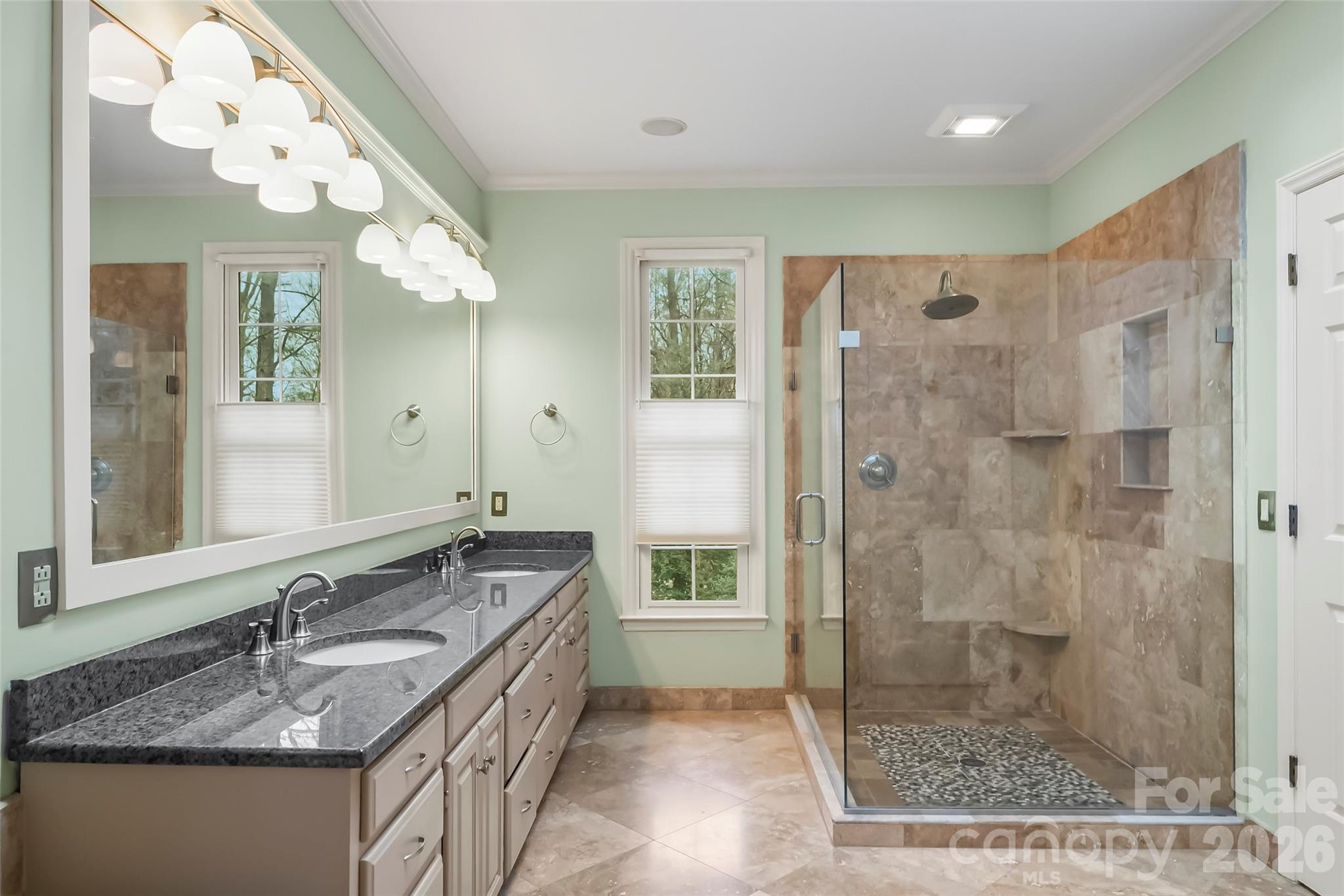 112 Parkland Street Property Photo 17