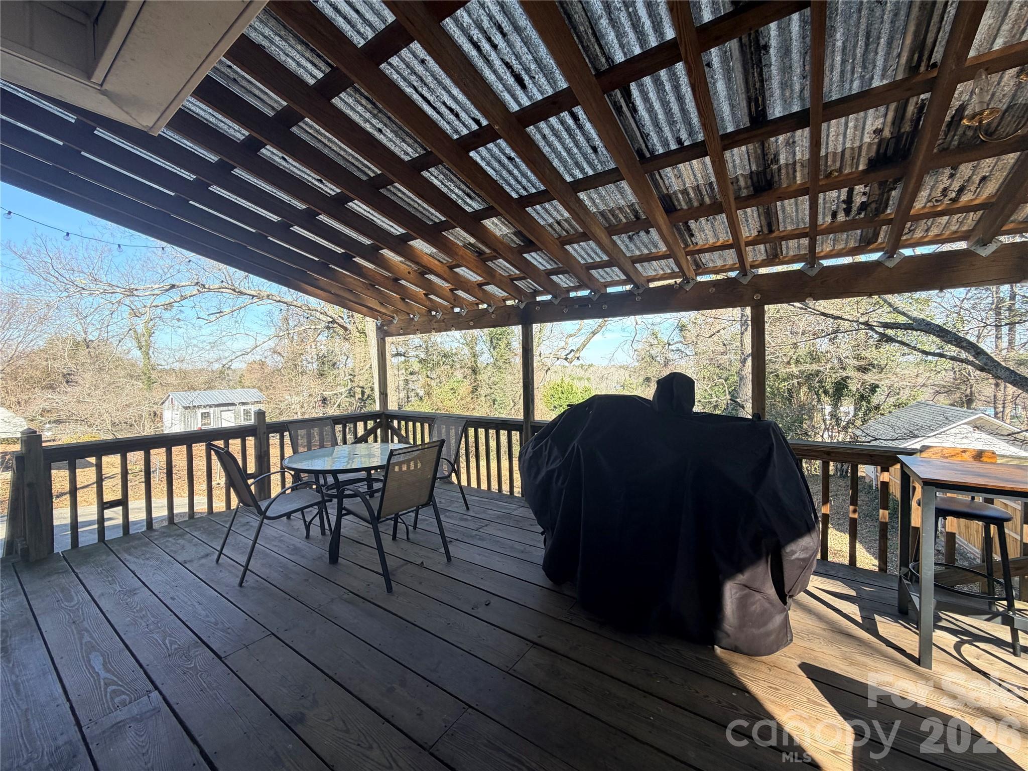 313 E Martin Street Property Photo 5