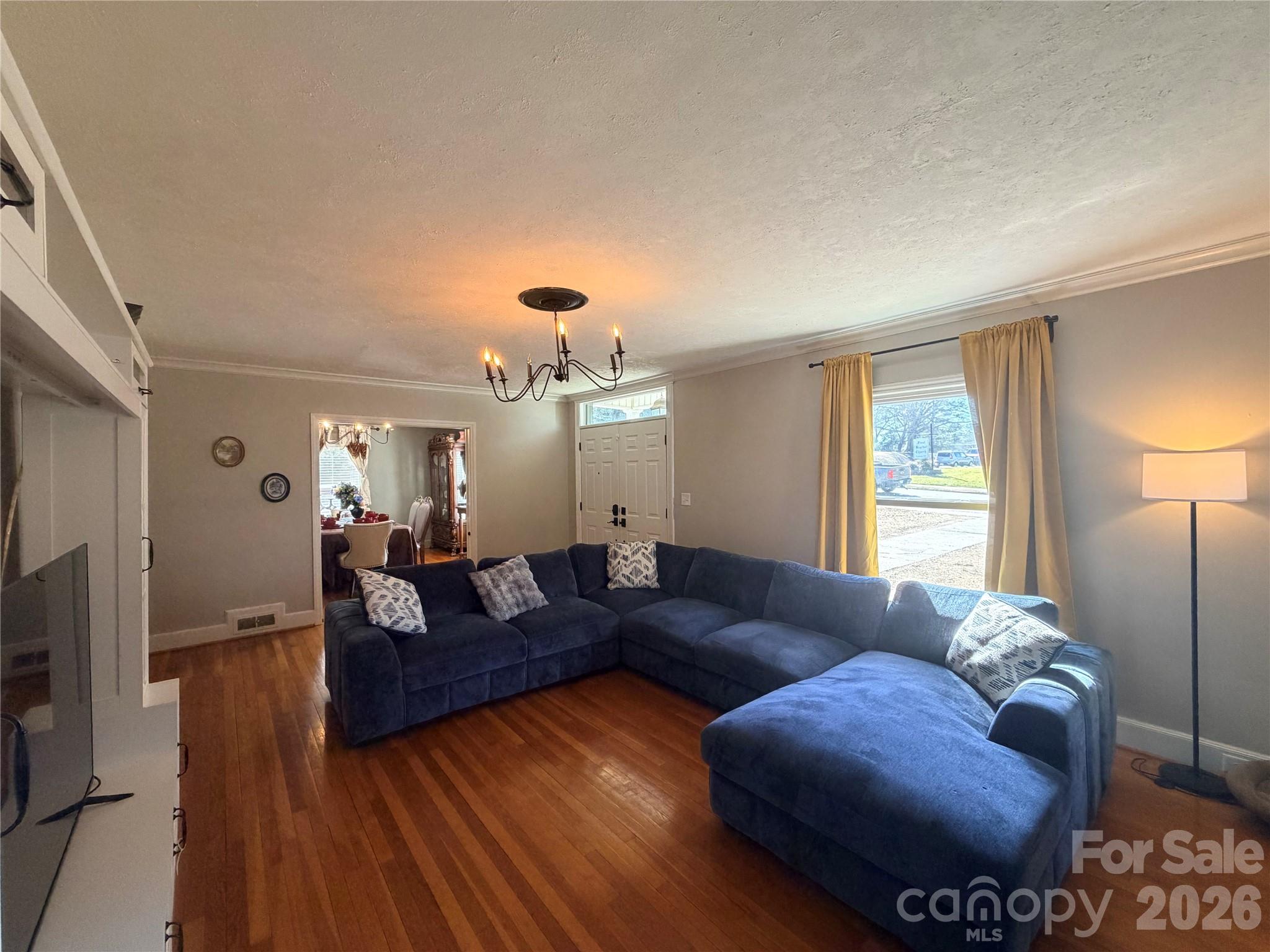 313 E Martin Street Property Photo 11