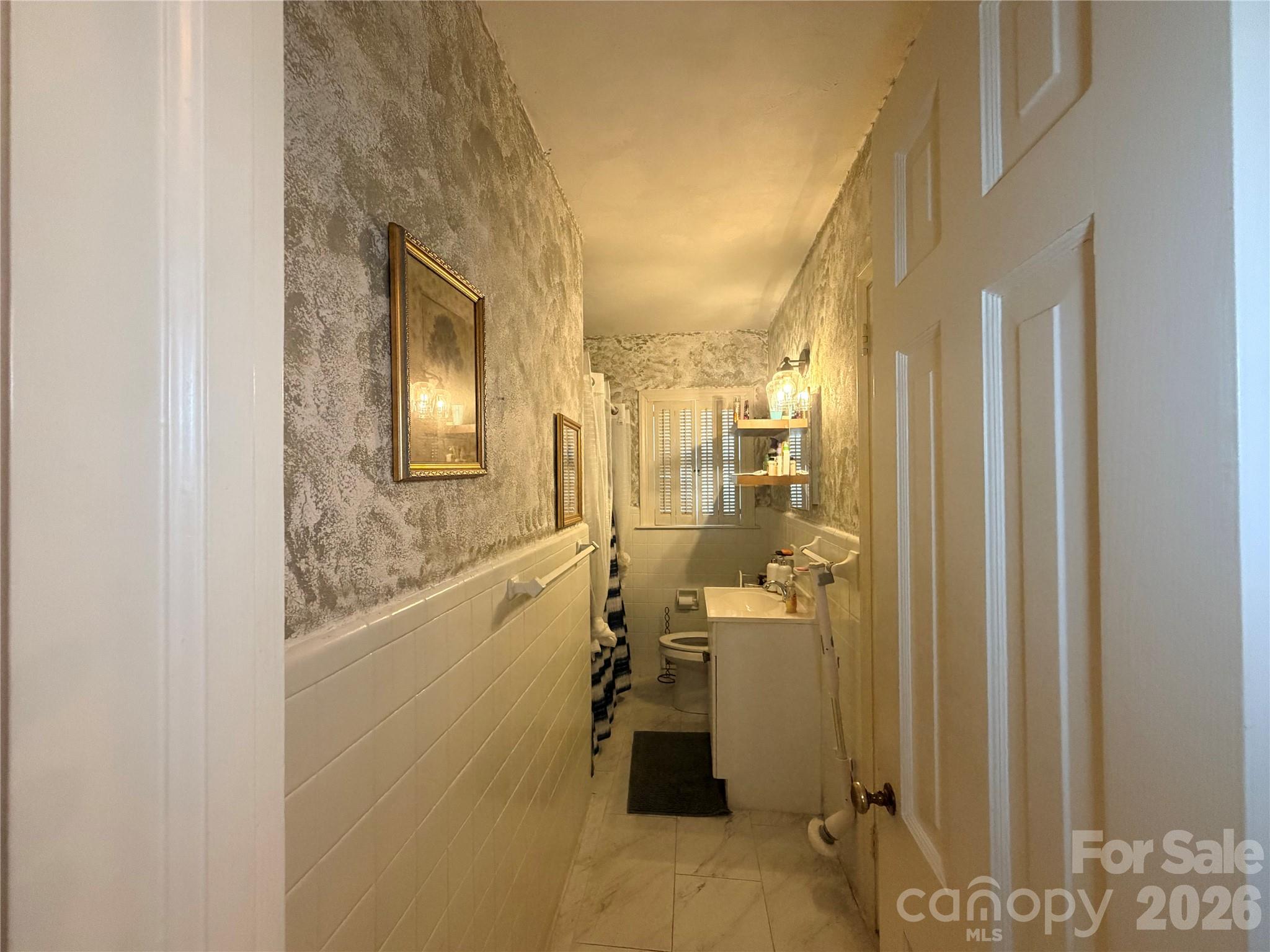 313 E Martin Street Property Photo 20