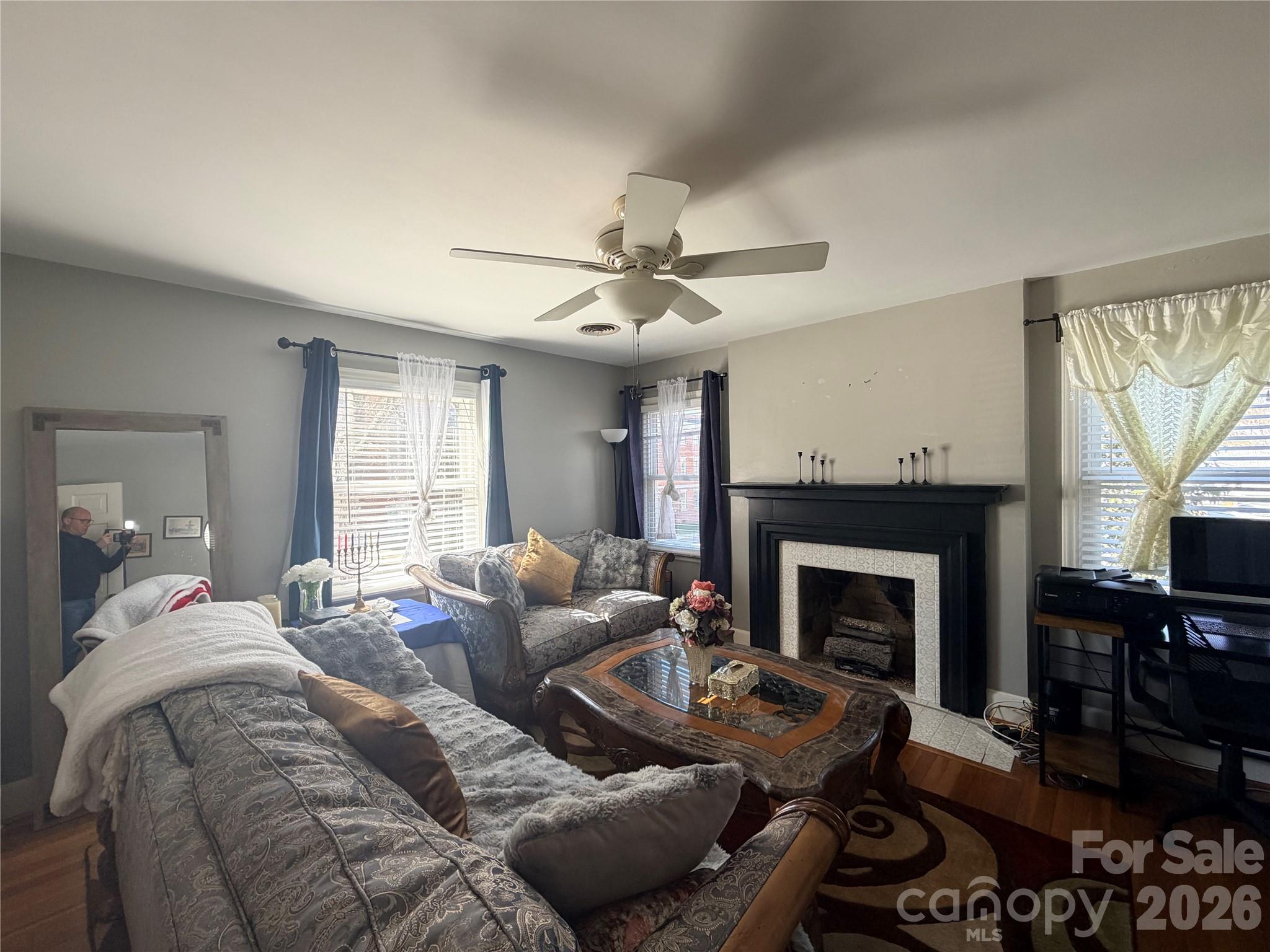 313 E Martin Street Property Photo 27