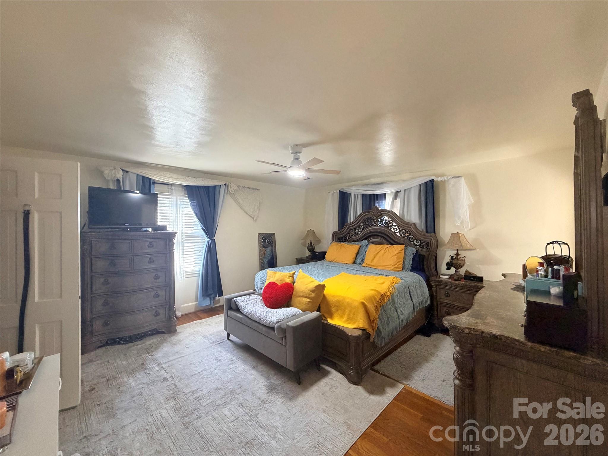 313 E Martin Street Property Photo 29