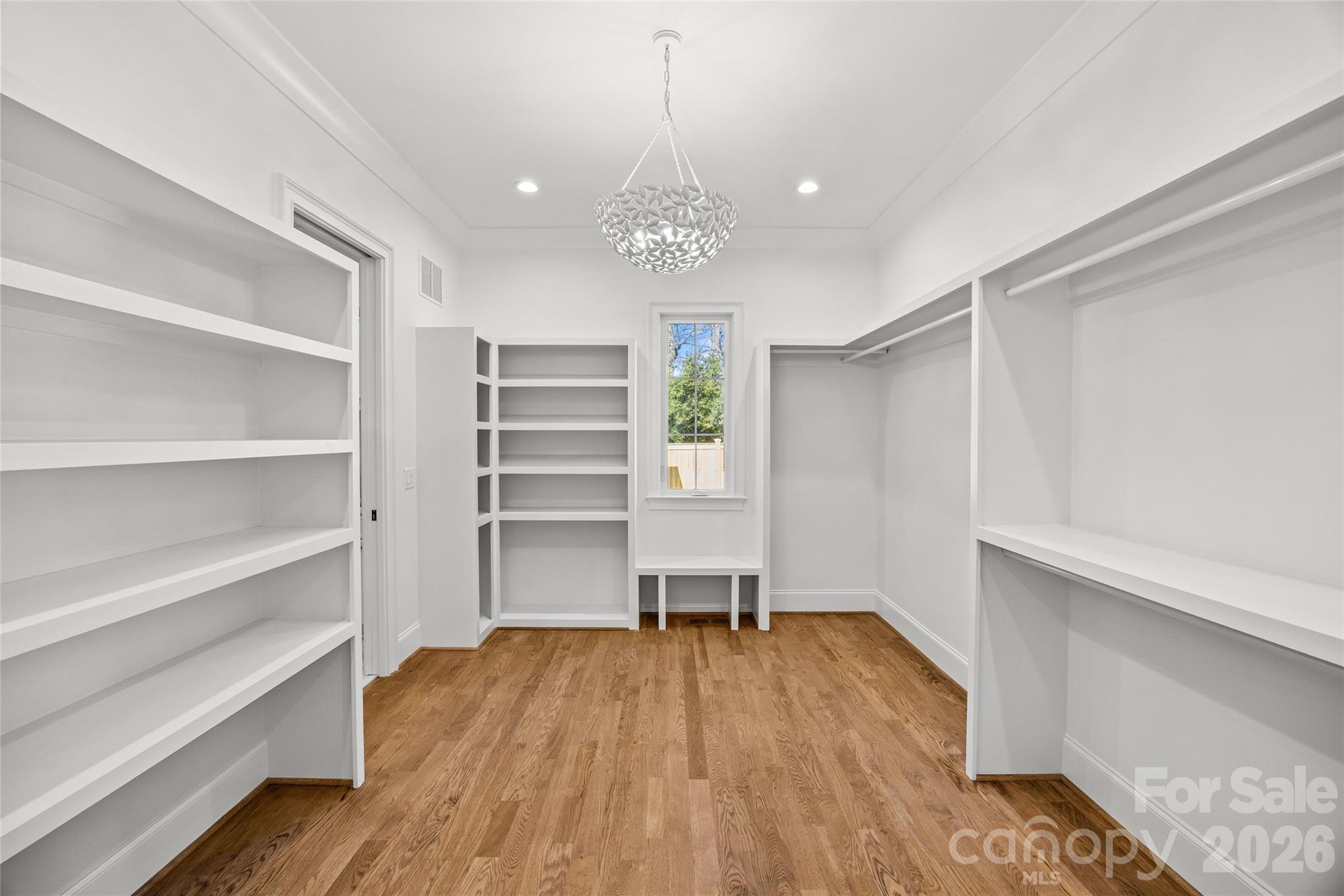 4715 Montclair Avenue Property Photo 23