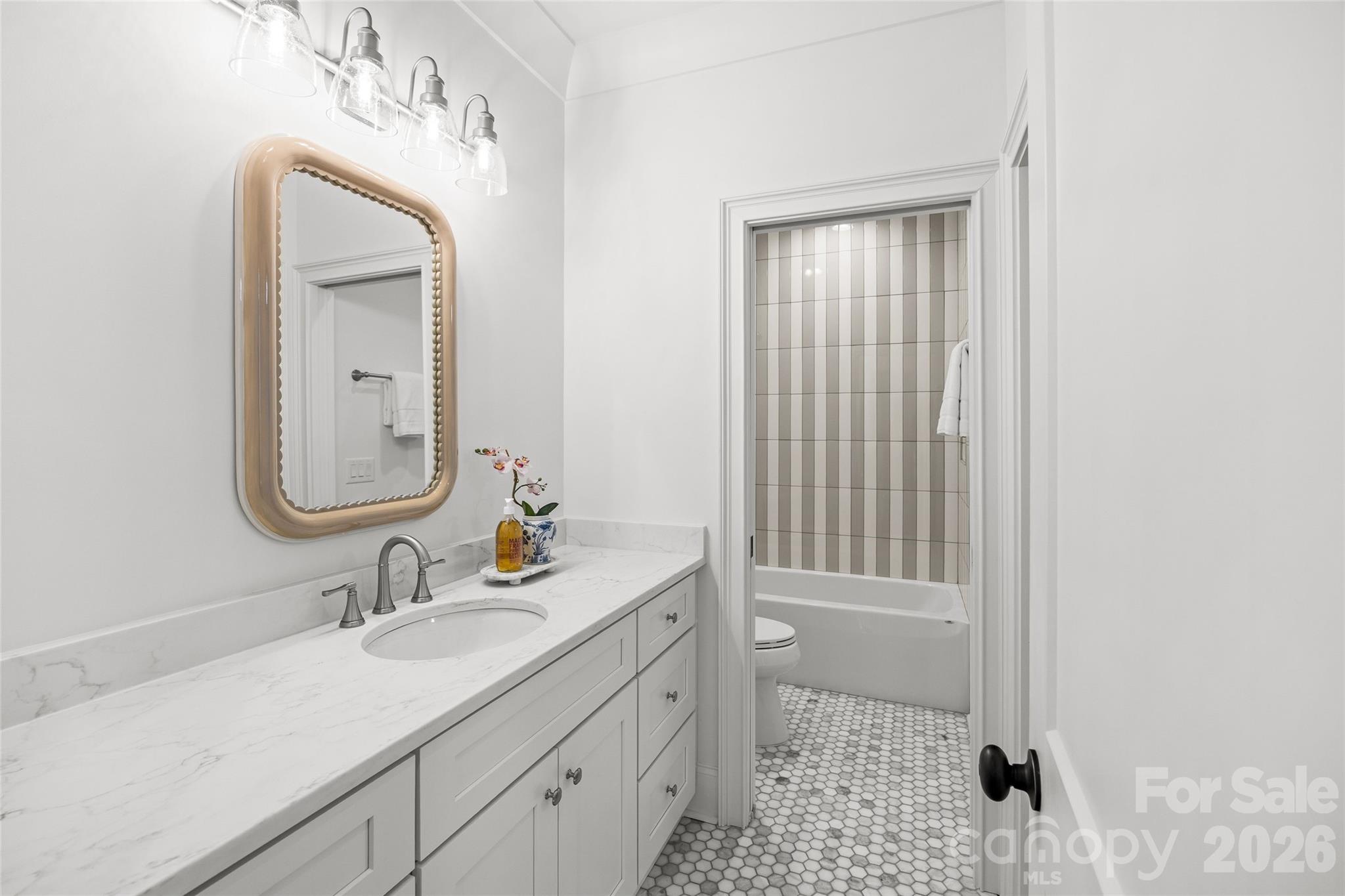 4715 Montclair Avenue Property Photo 39