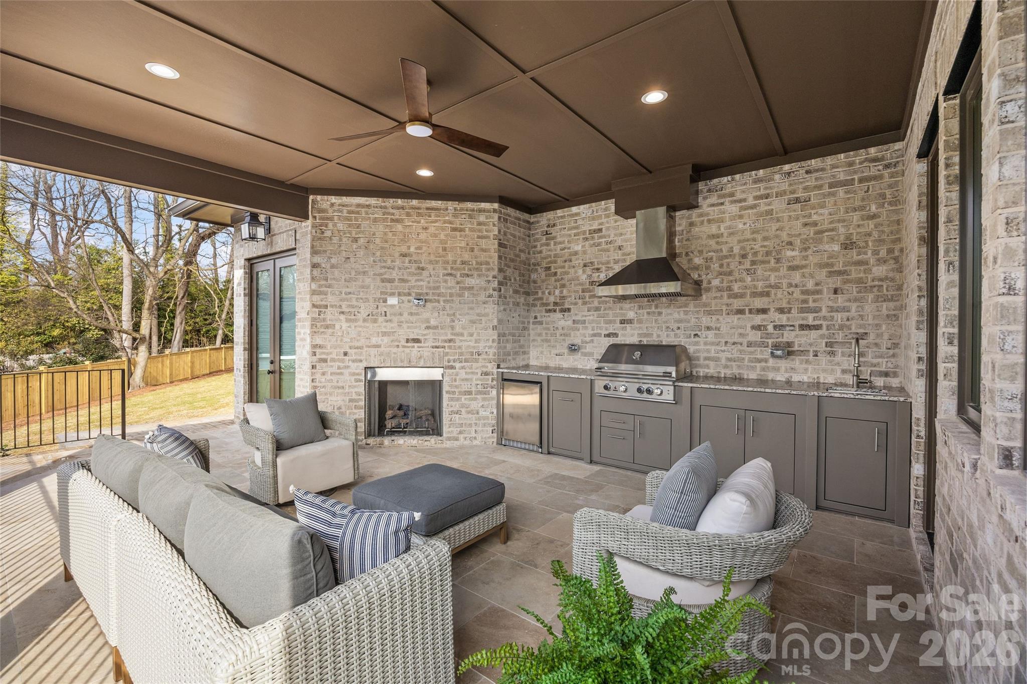 4715 Montclair Avenue Property Photo 45