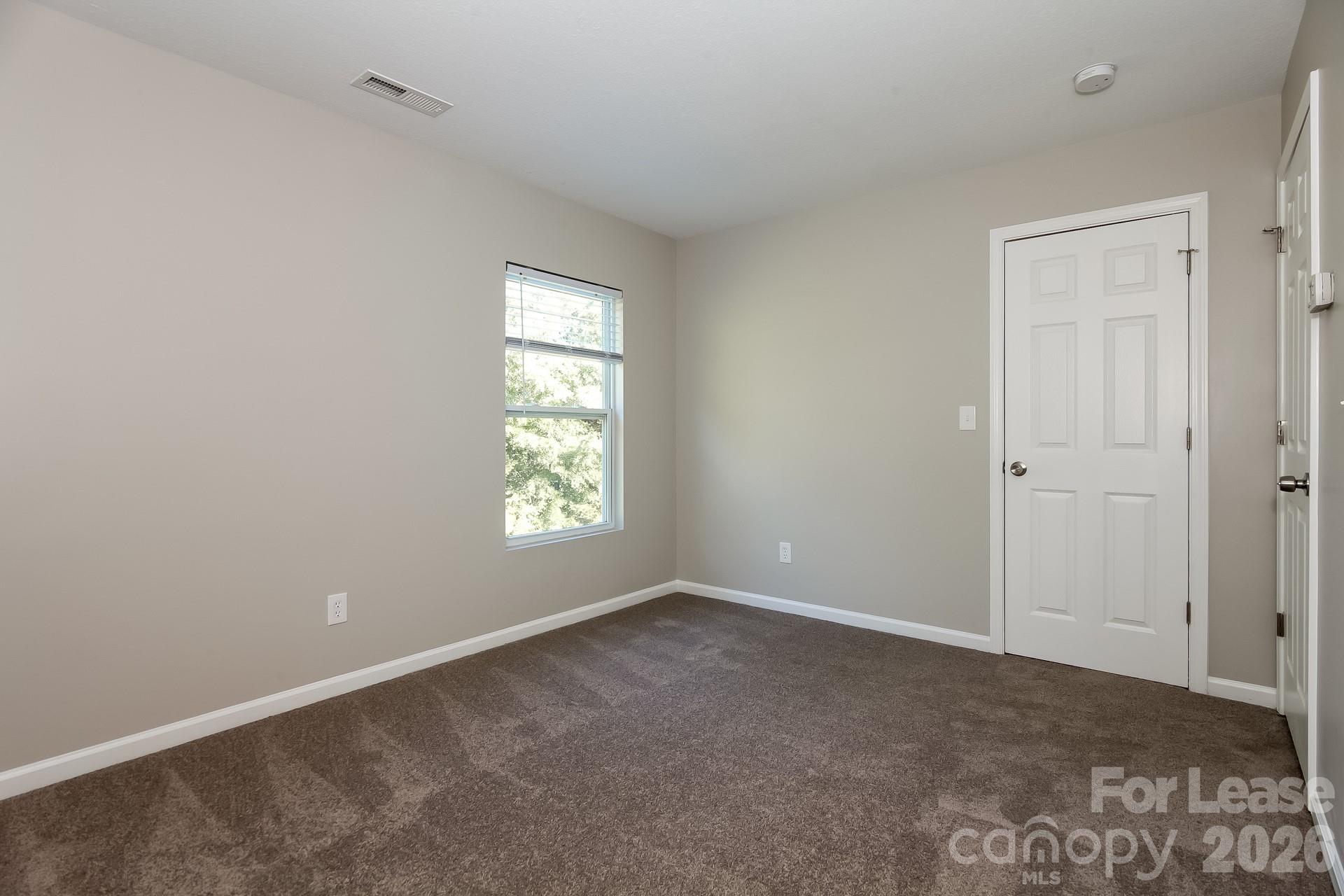 1630 Ledson Court Property Photo 10