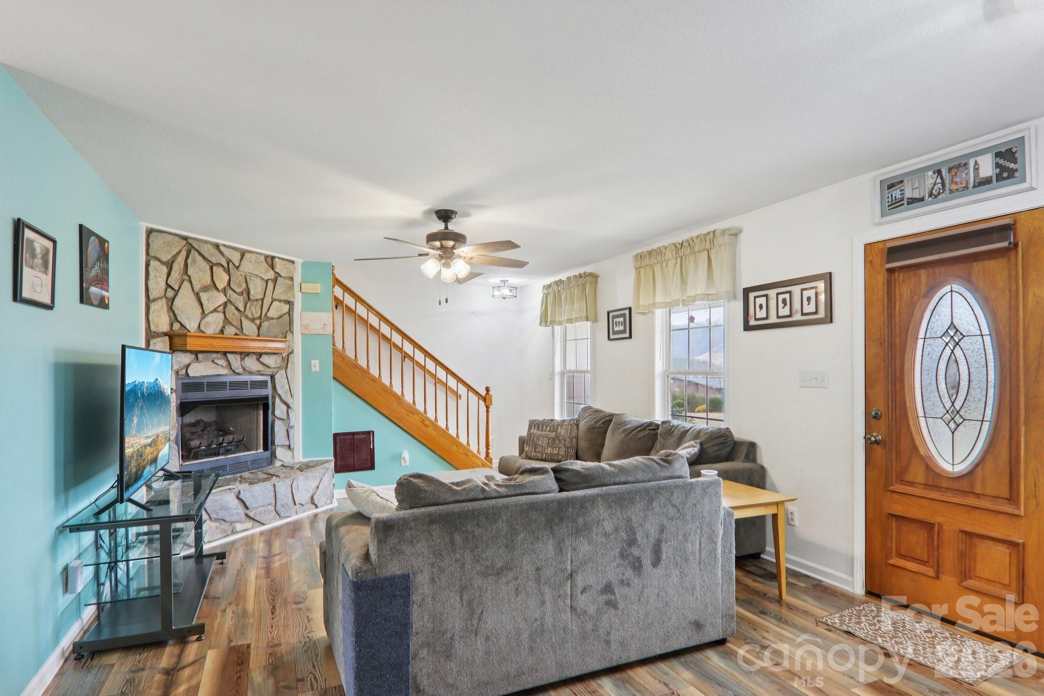 130 Crestview Street Property Photo 6