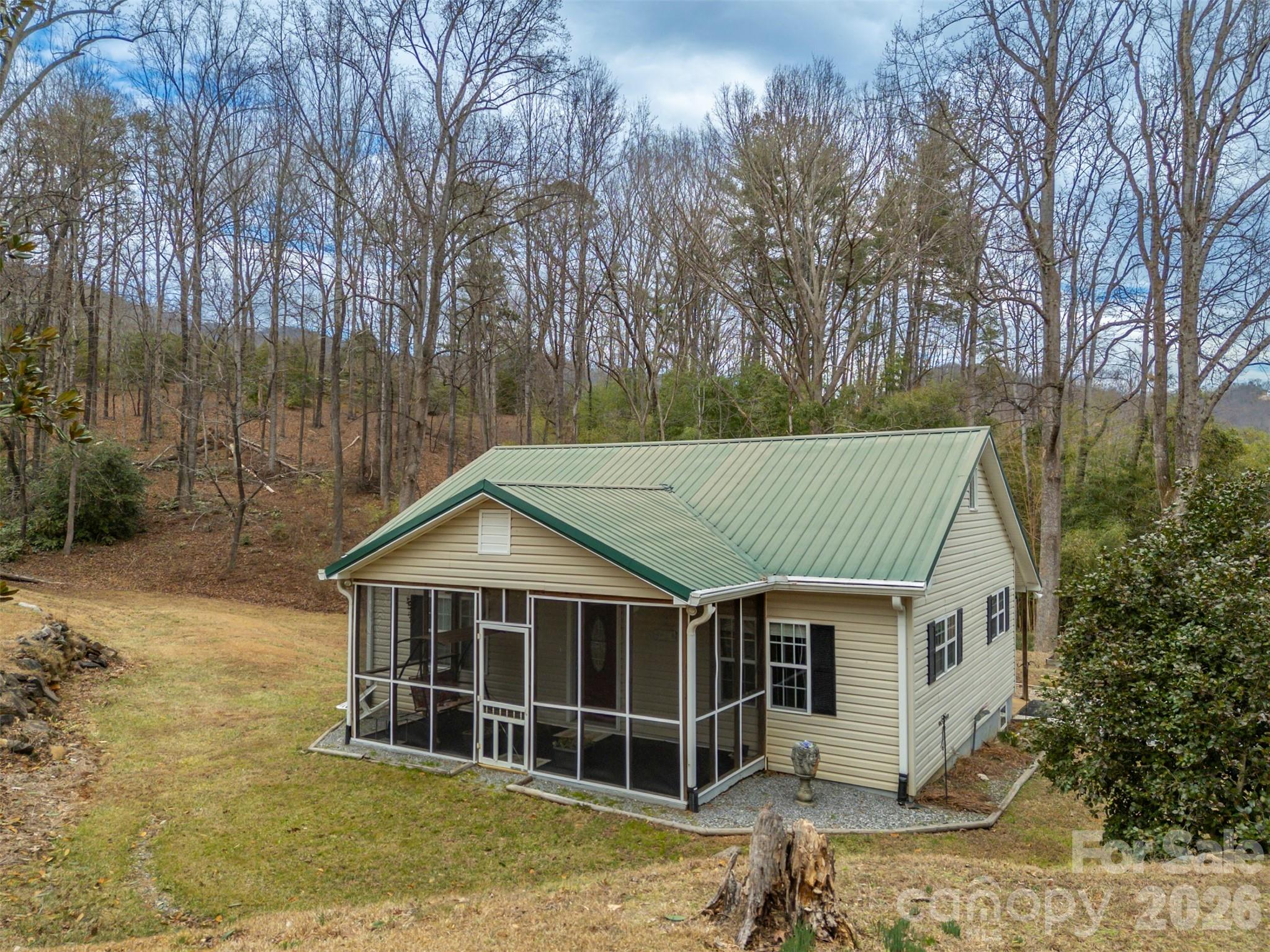 711 Thermal View Drive Property Photo 1