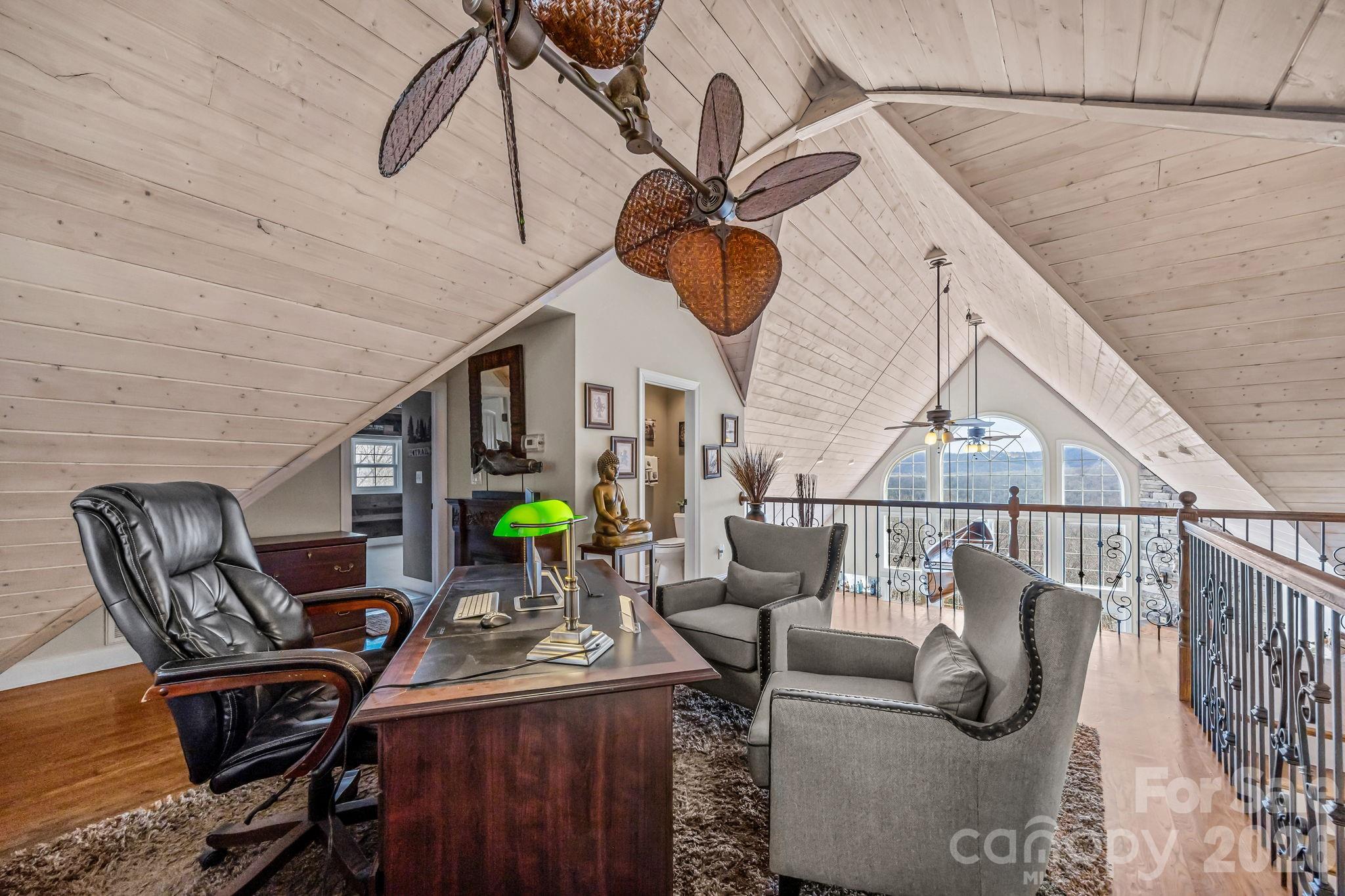 410 Lamp Post Drive Property Photo 7