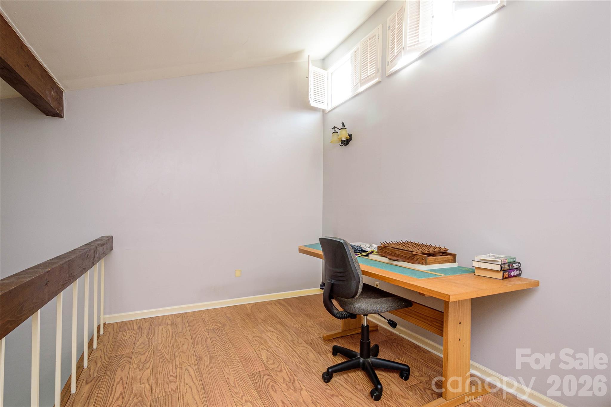 8 Lakemoor Lane 8 Property Photo 22
