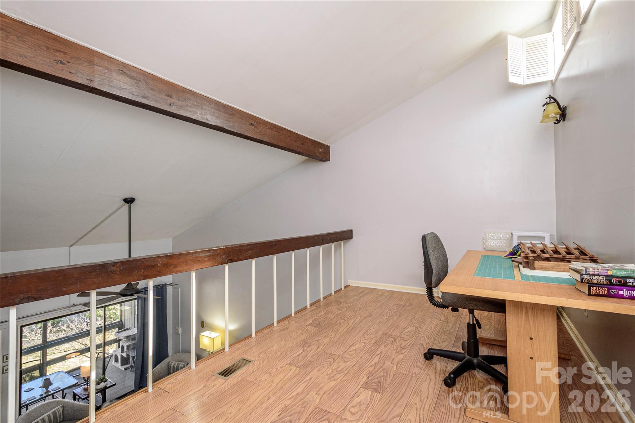 8 Lakemoor Lane 8 Property Photo 23