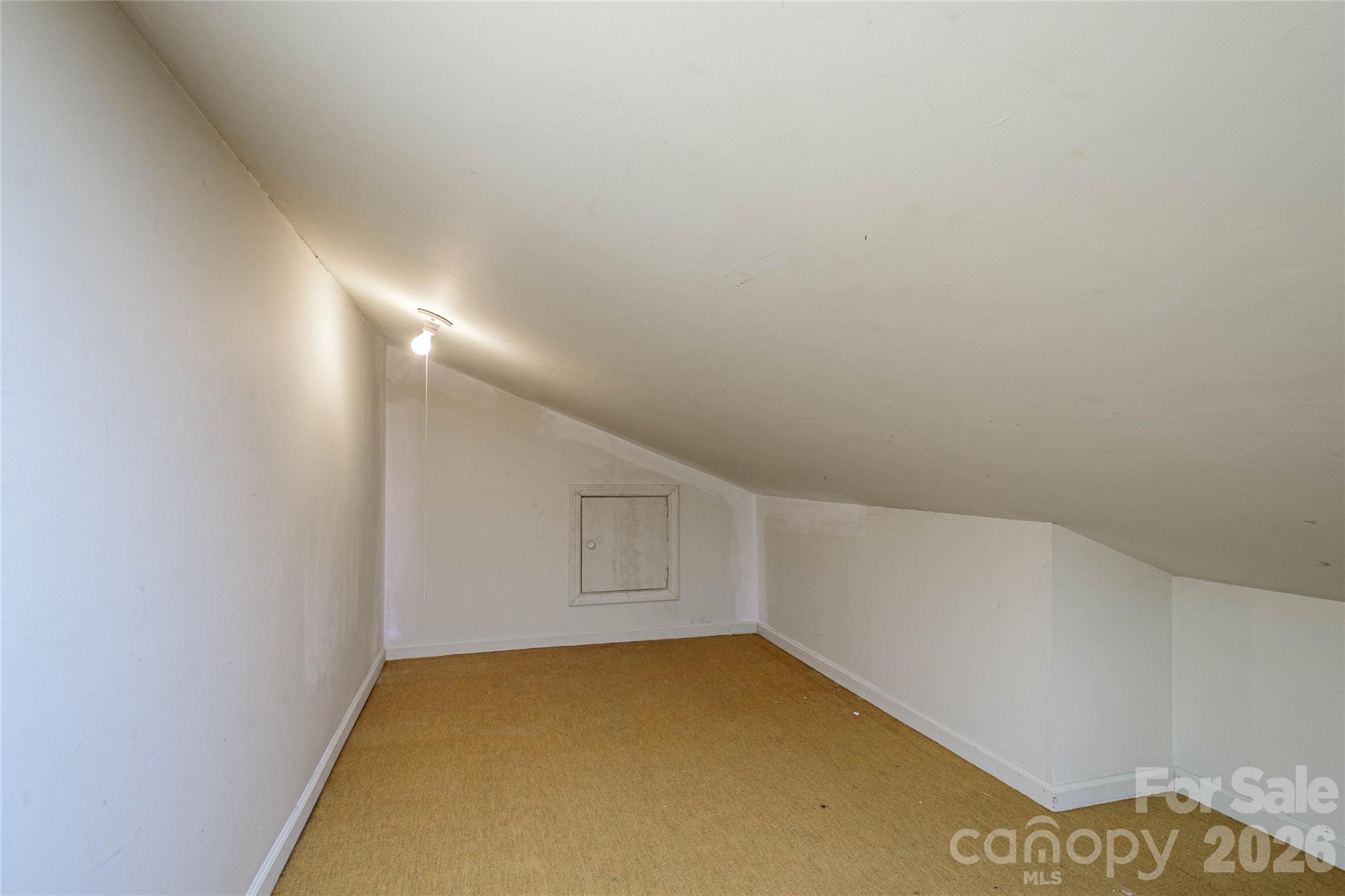 8 Lakemoor Lane 8 Property Photo 25