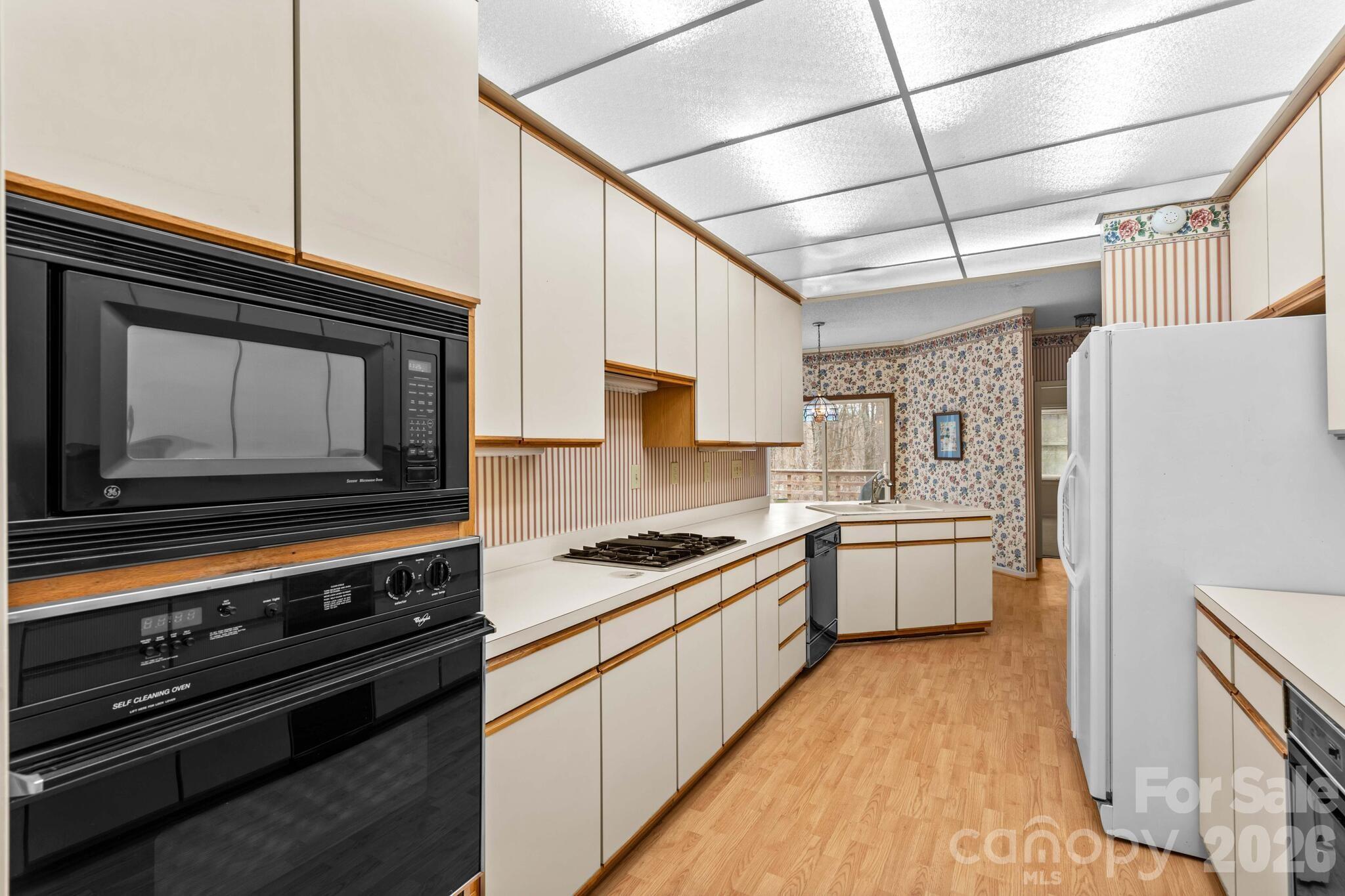 411 Wildwood Drive Property Photo 15