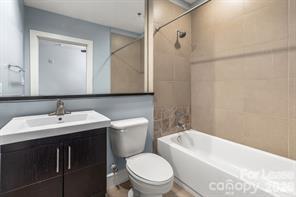333 W Trade Street 1401 Property Photo 15