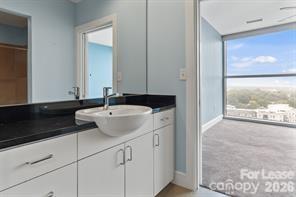 333 W Trade Street 1401 Property Photo 16