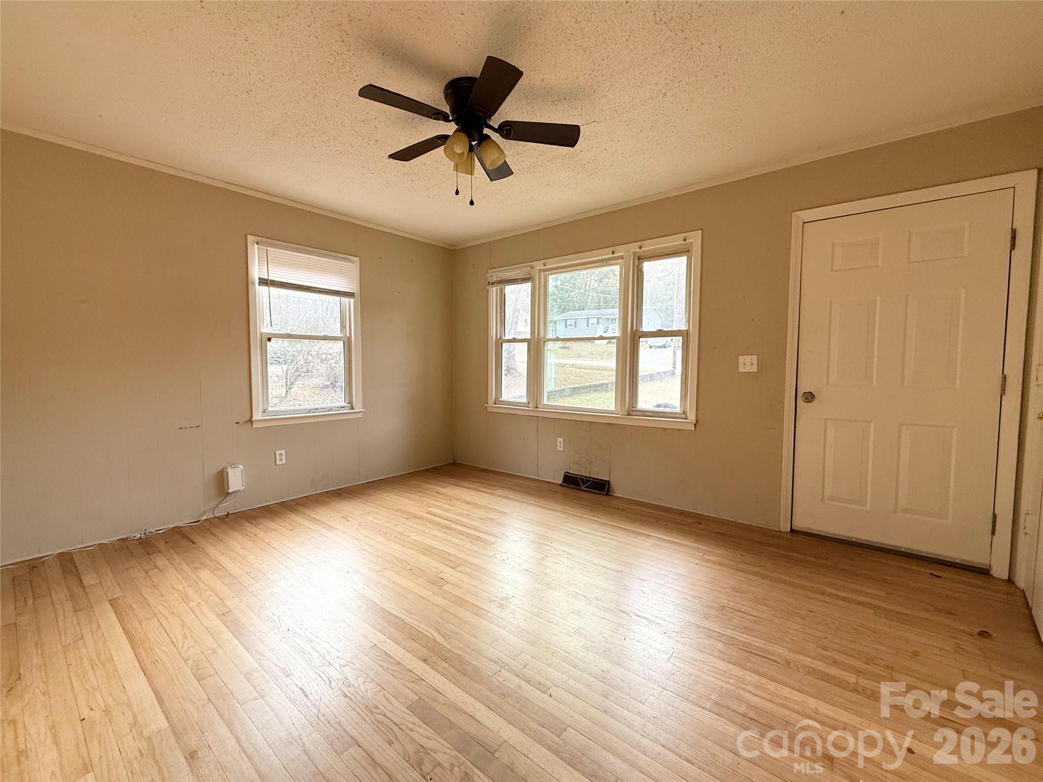 406 N Rutherford Street Property Photo 5