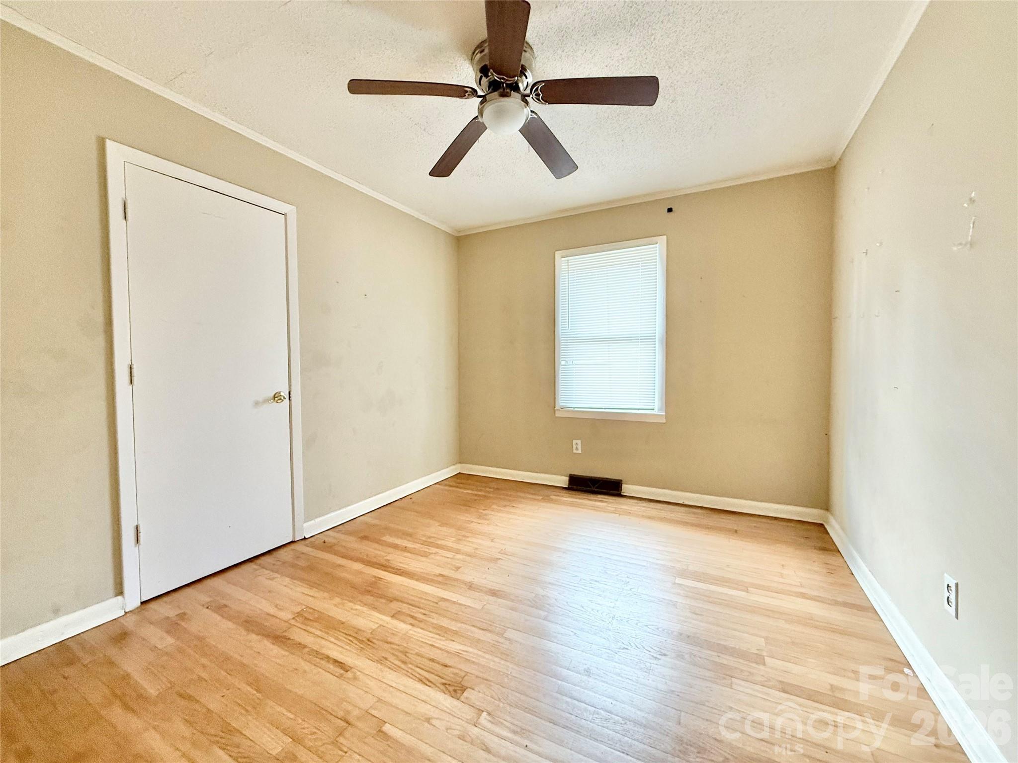 406 N Rutherford Street Property Photo 6