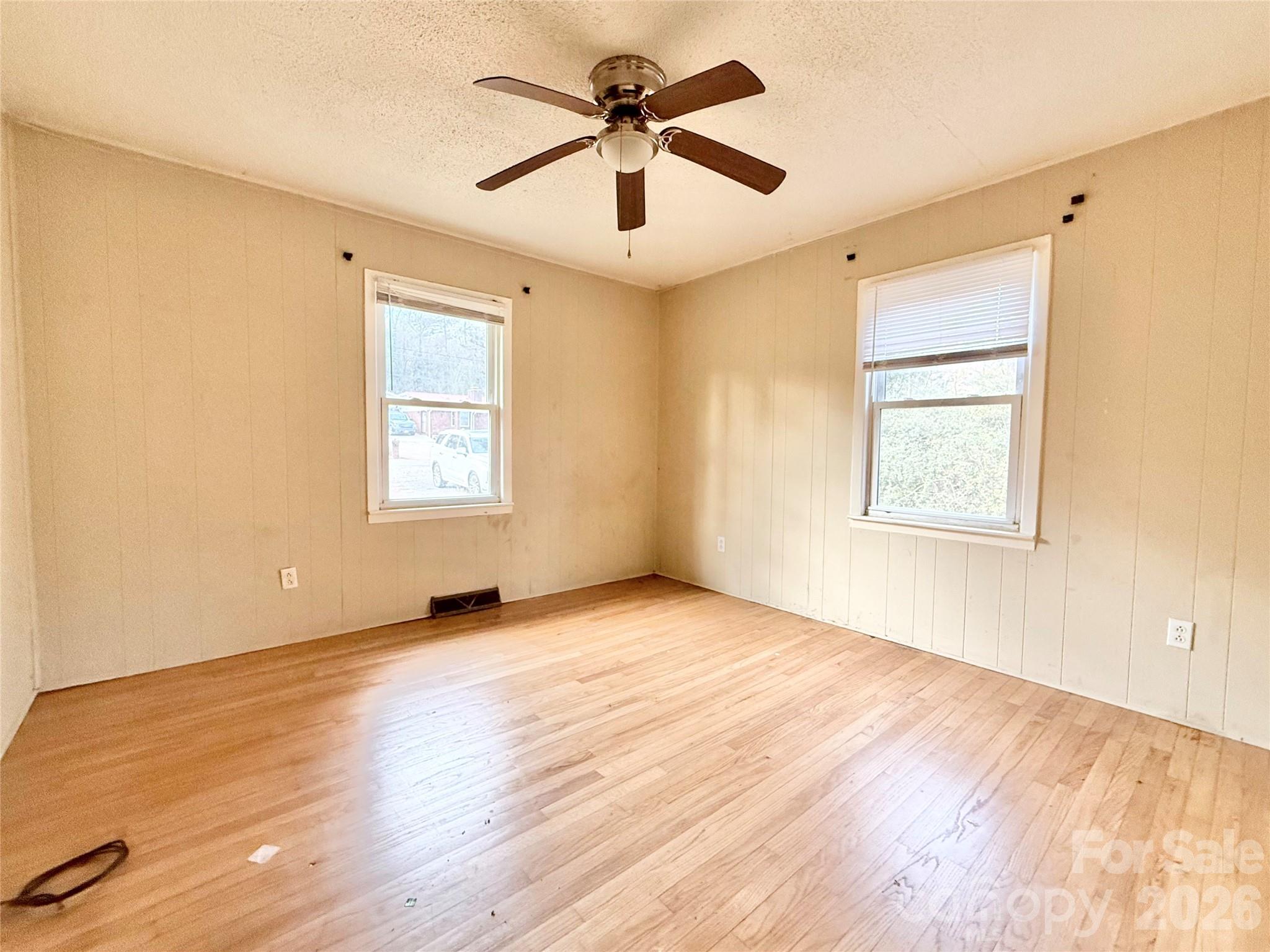 406 N Rutherford Street Property Photo 7