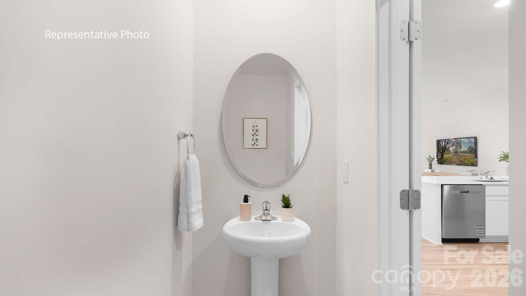 107 Parmiter Way C Property Photo 3