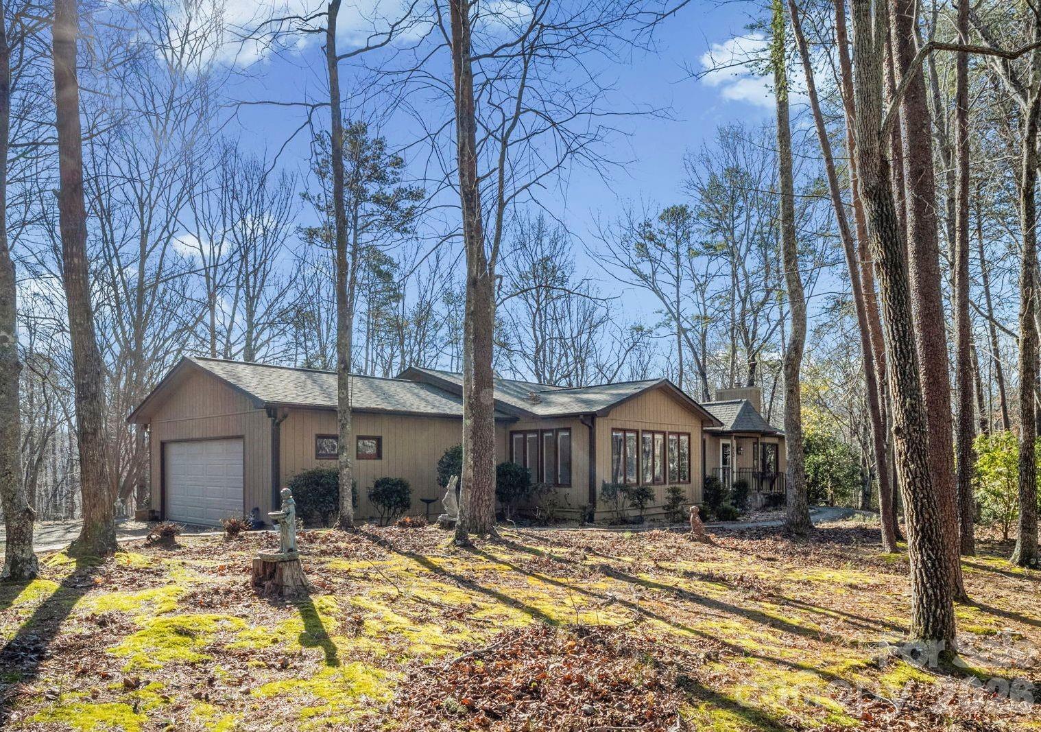 423 Mountain View Drive Property Photo 1