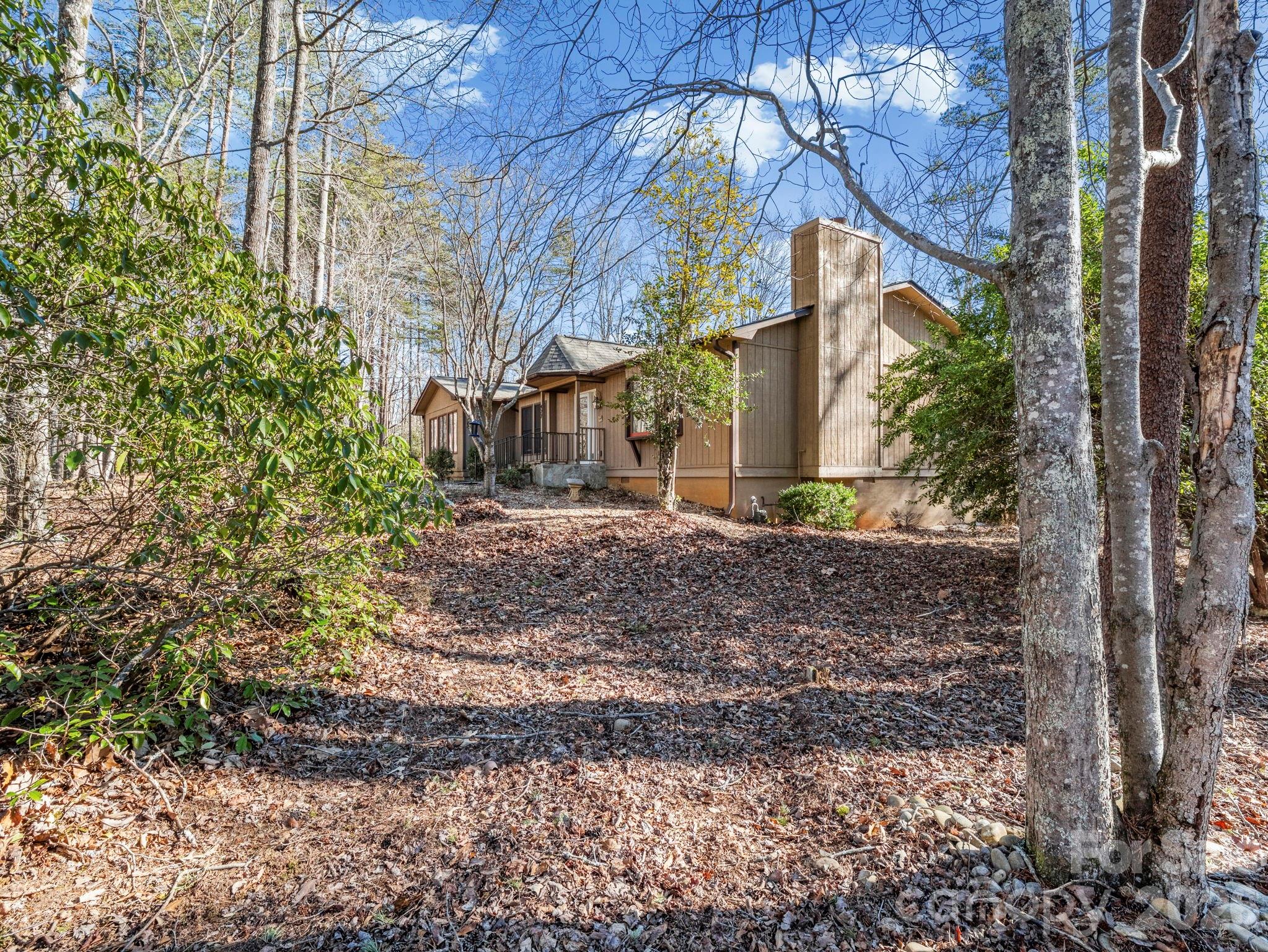 423 Mountain View Drive Property Photo 5