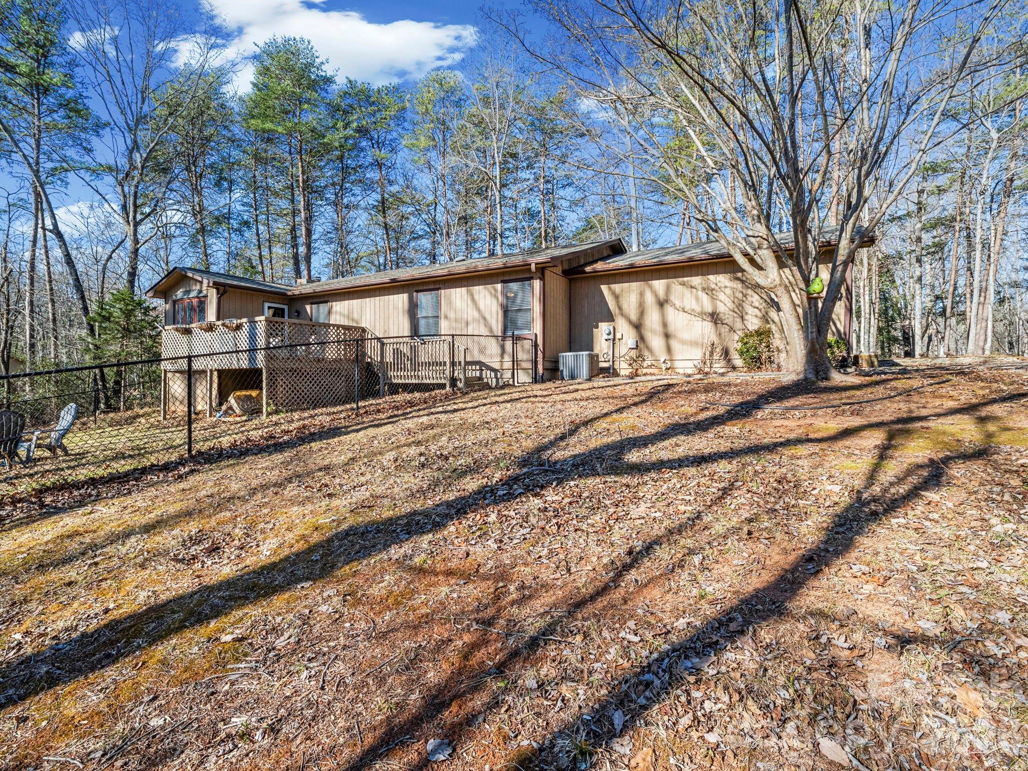 423 Mountain View Drive Property Photo 7