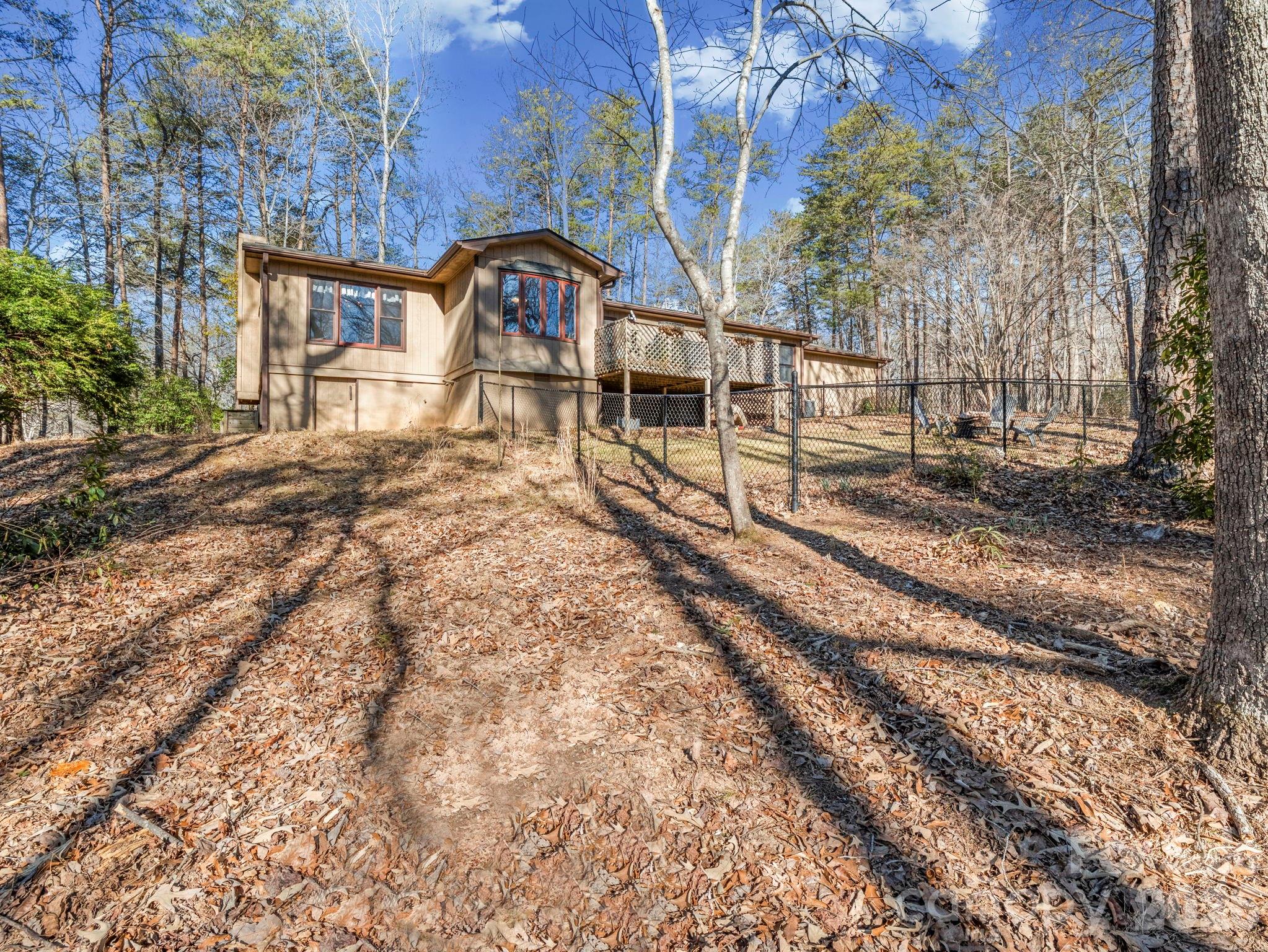 423 Mountain View Drive Property Photo 8