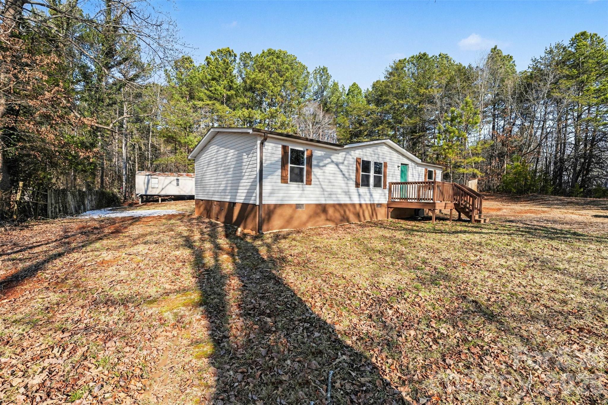 6423 Helens Way Property Photo 3