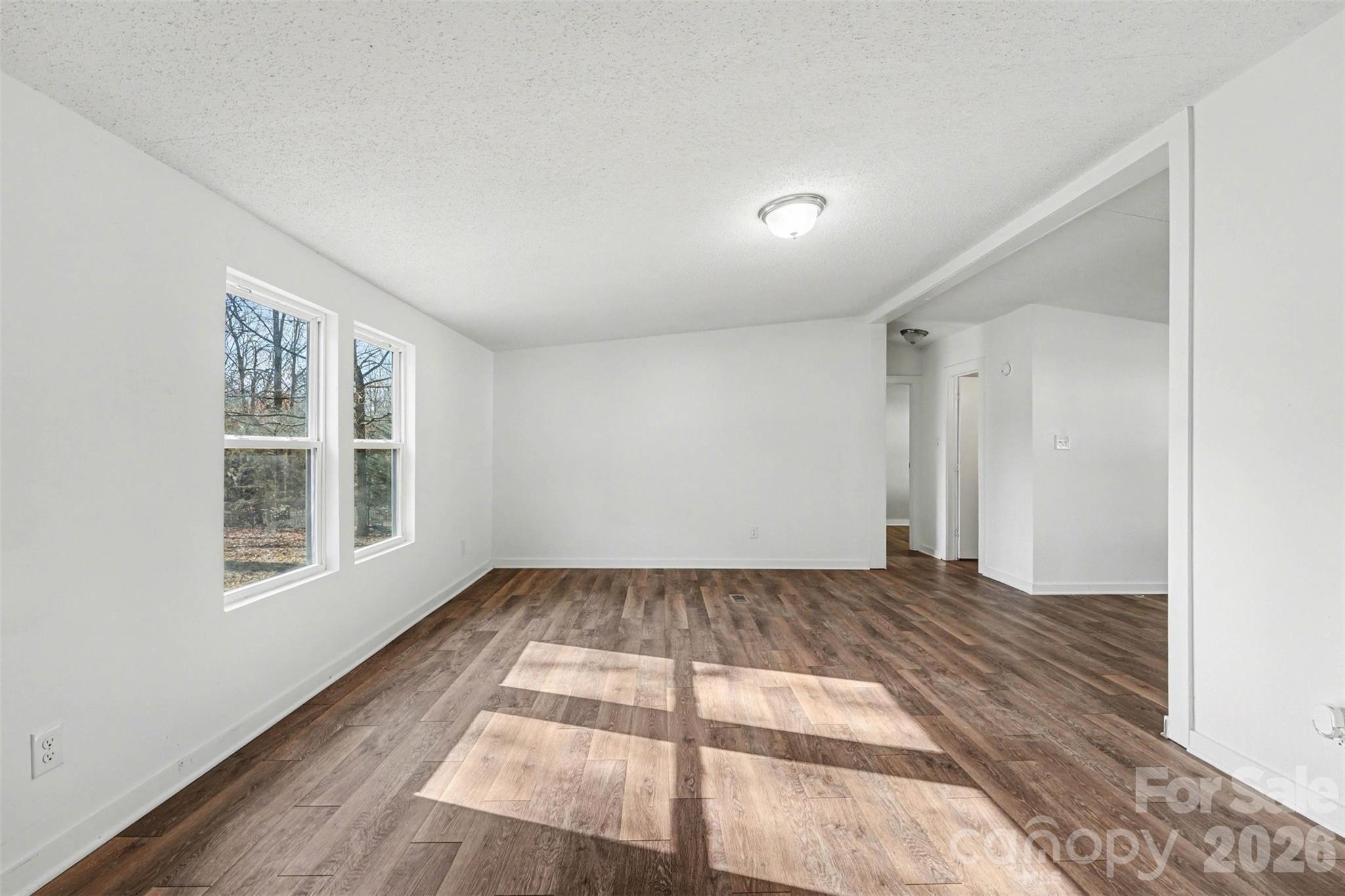6423 Helens Way Property Photo 5