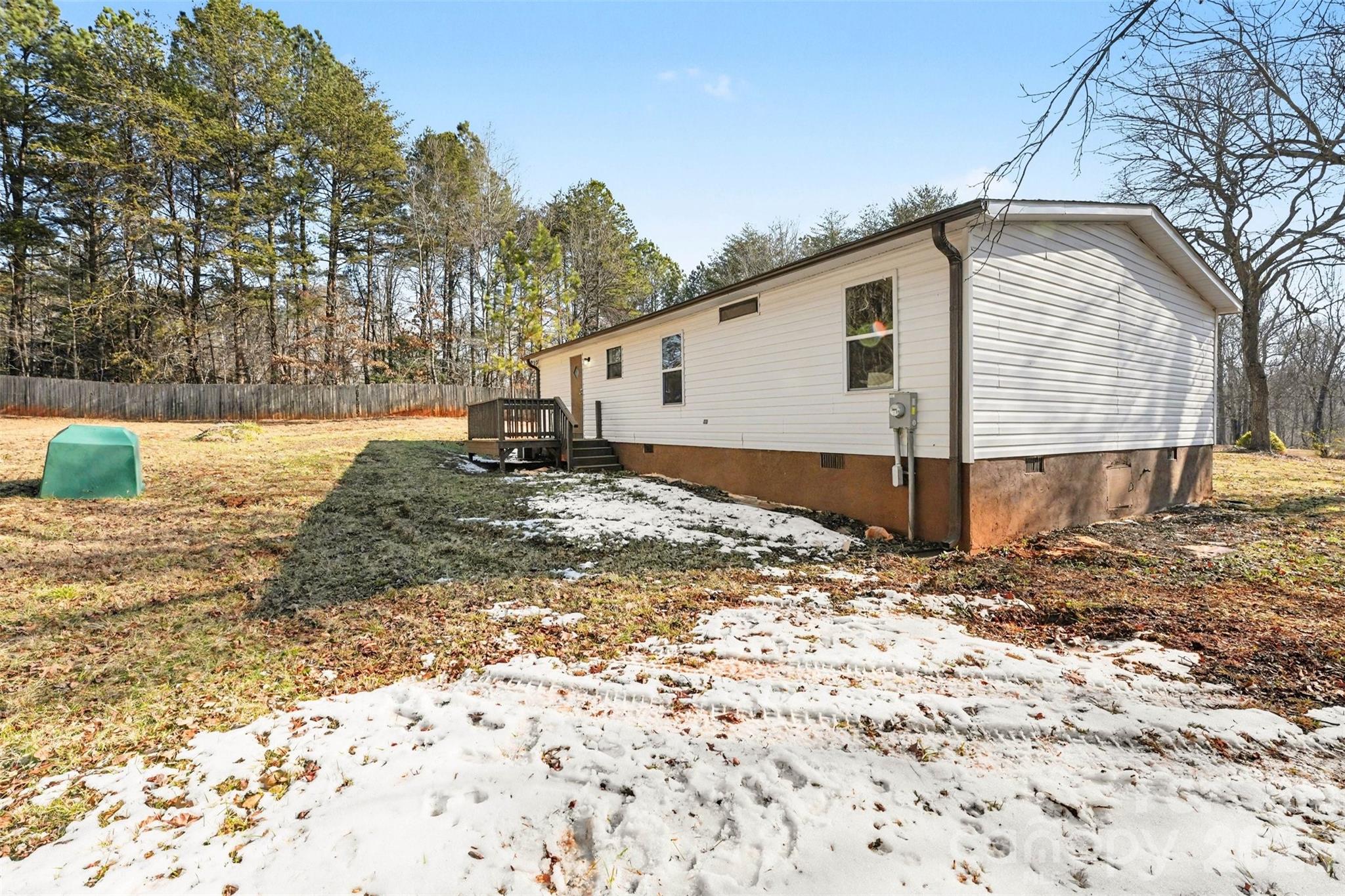 6423 Helens Way Property Photo 15
