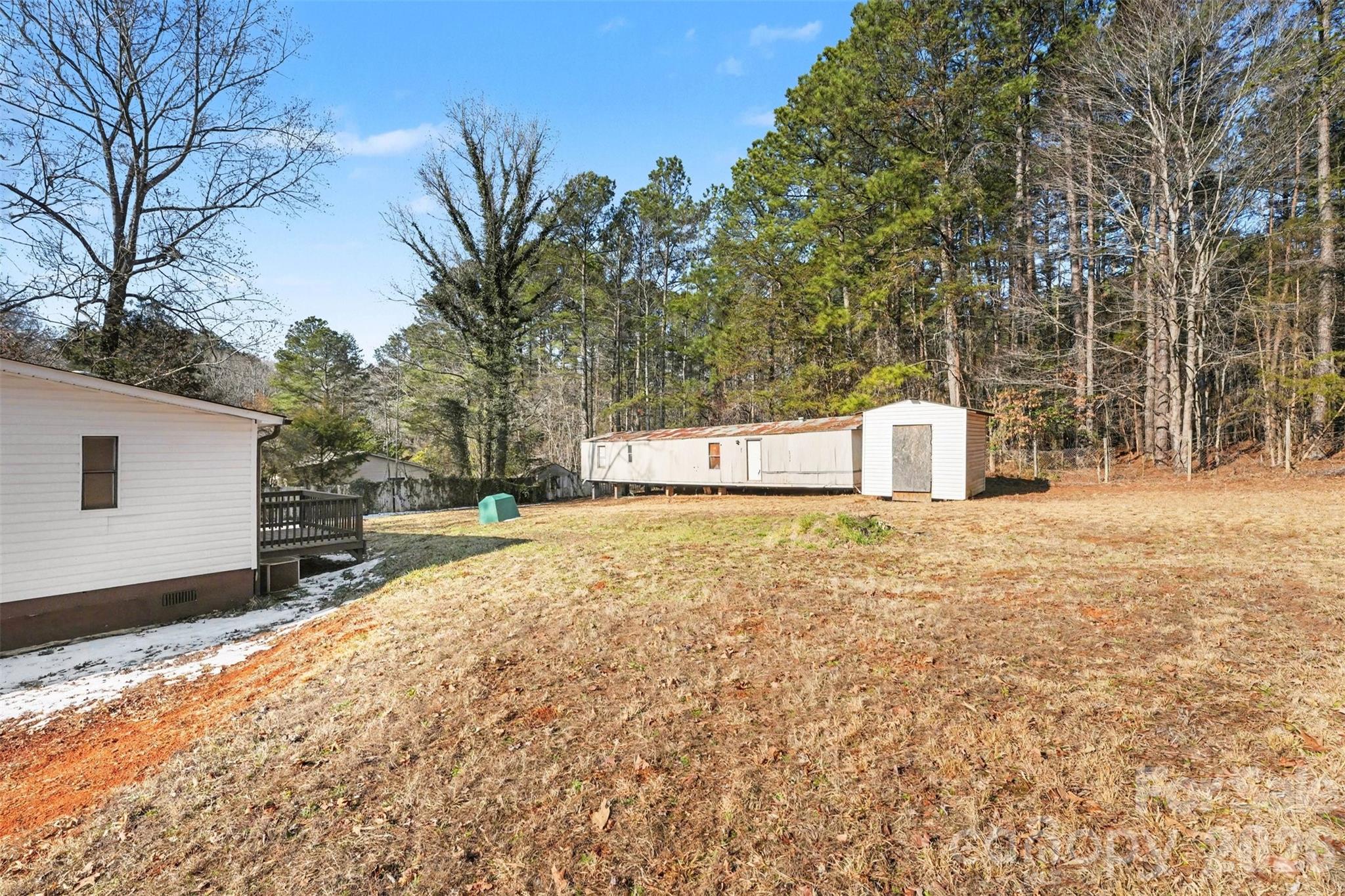 6423 Helens Way Property Photo 16
