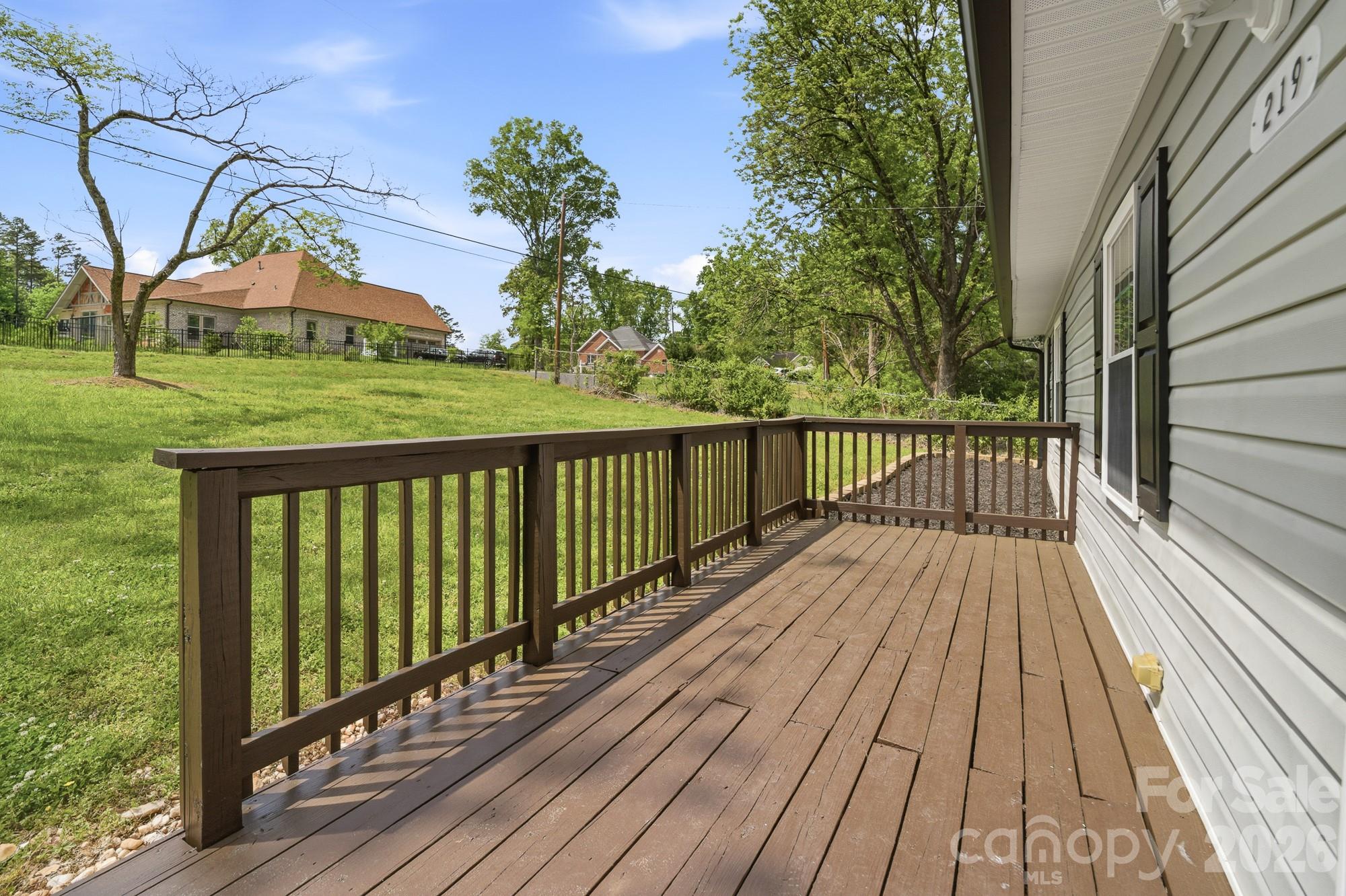 219 Breezewood Drive Property Photo 19