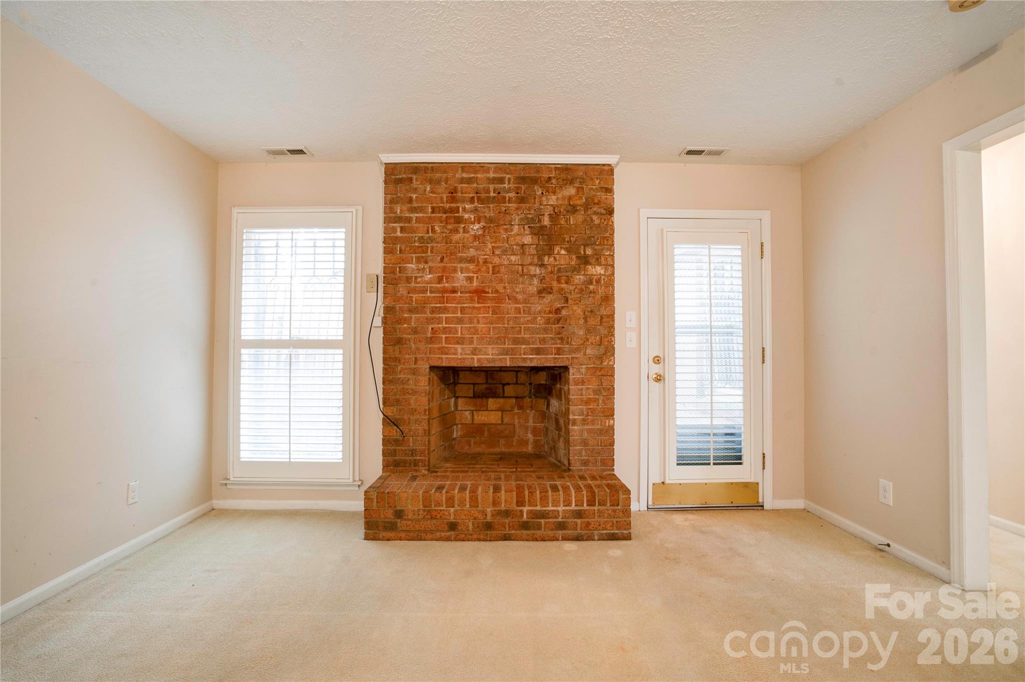 97-1 Edgemont Avenue Property Photo 4