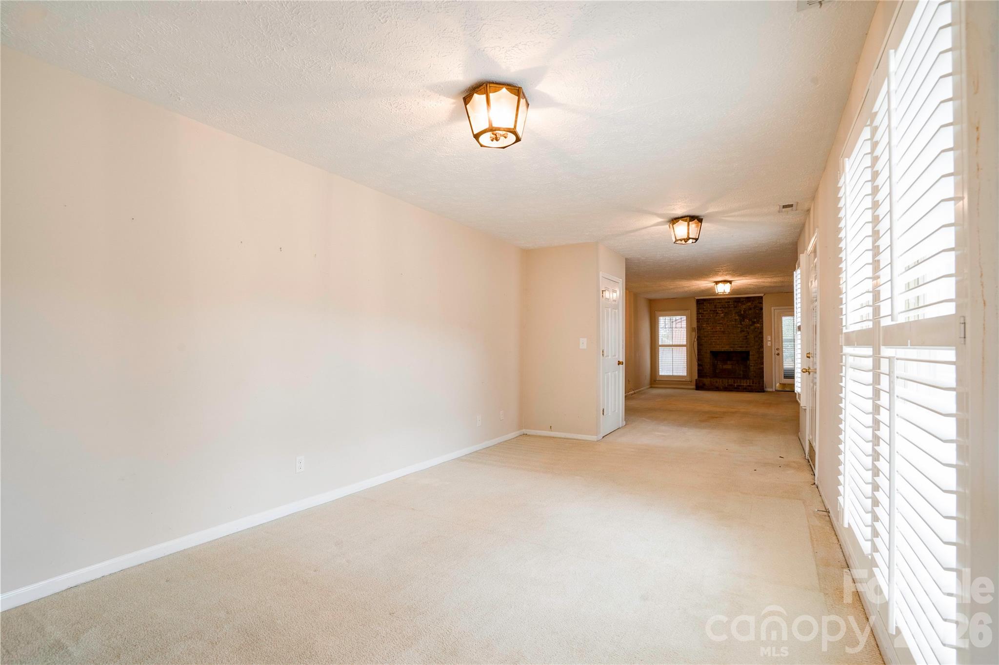 97-1 Edgemont Avenue Property Photo 8