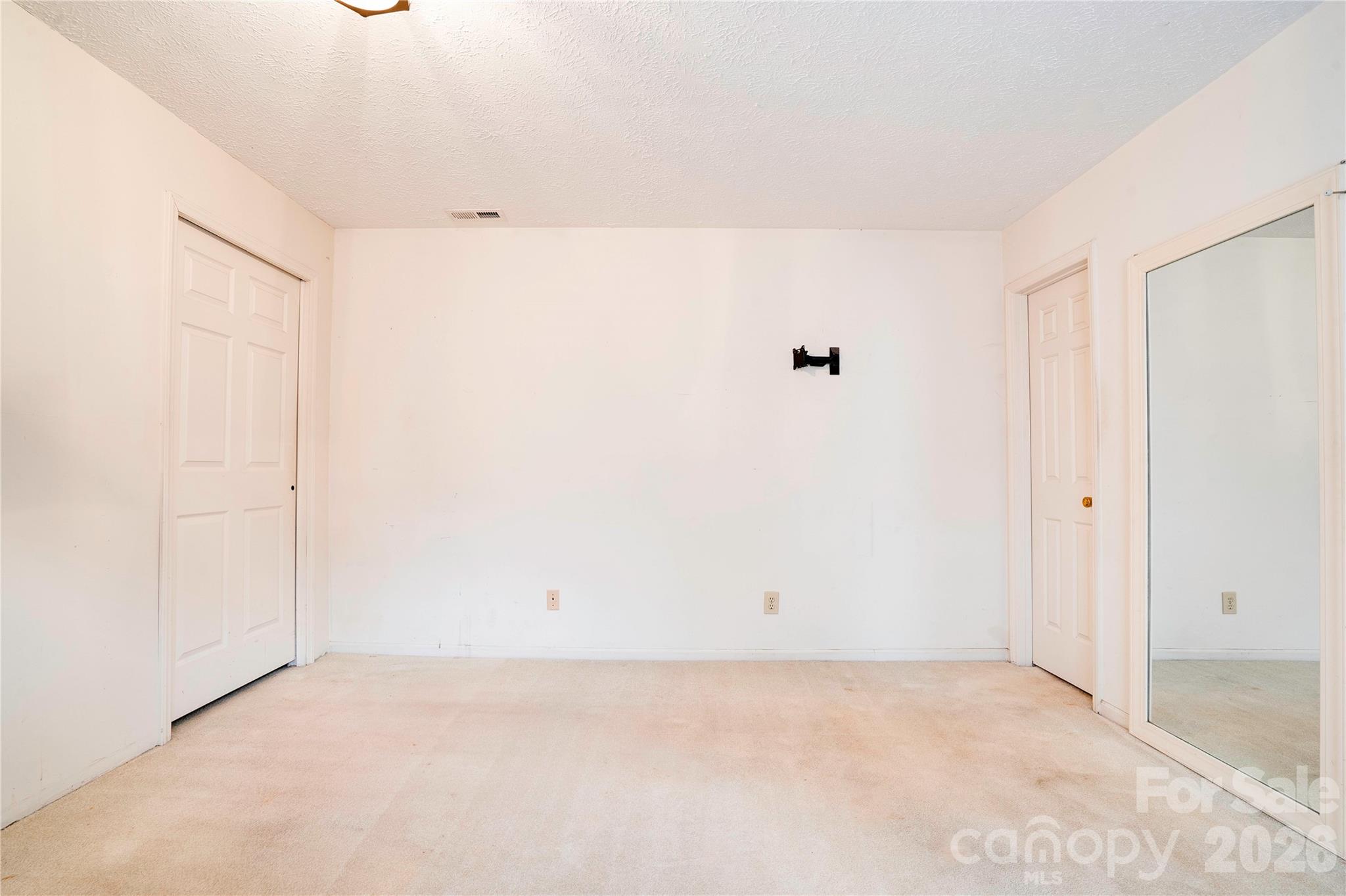 97-1 Edgemont Avenue Property Photo 12