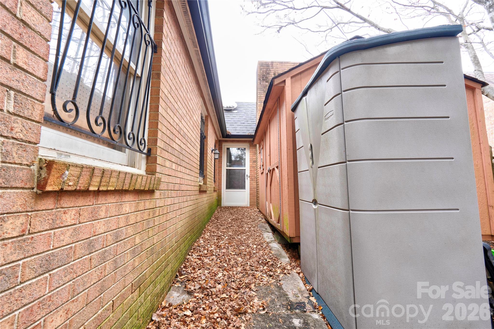 97-1 Edgemont Avenue Property Photo 19