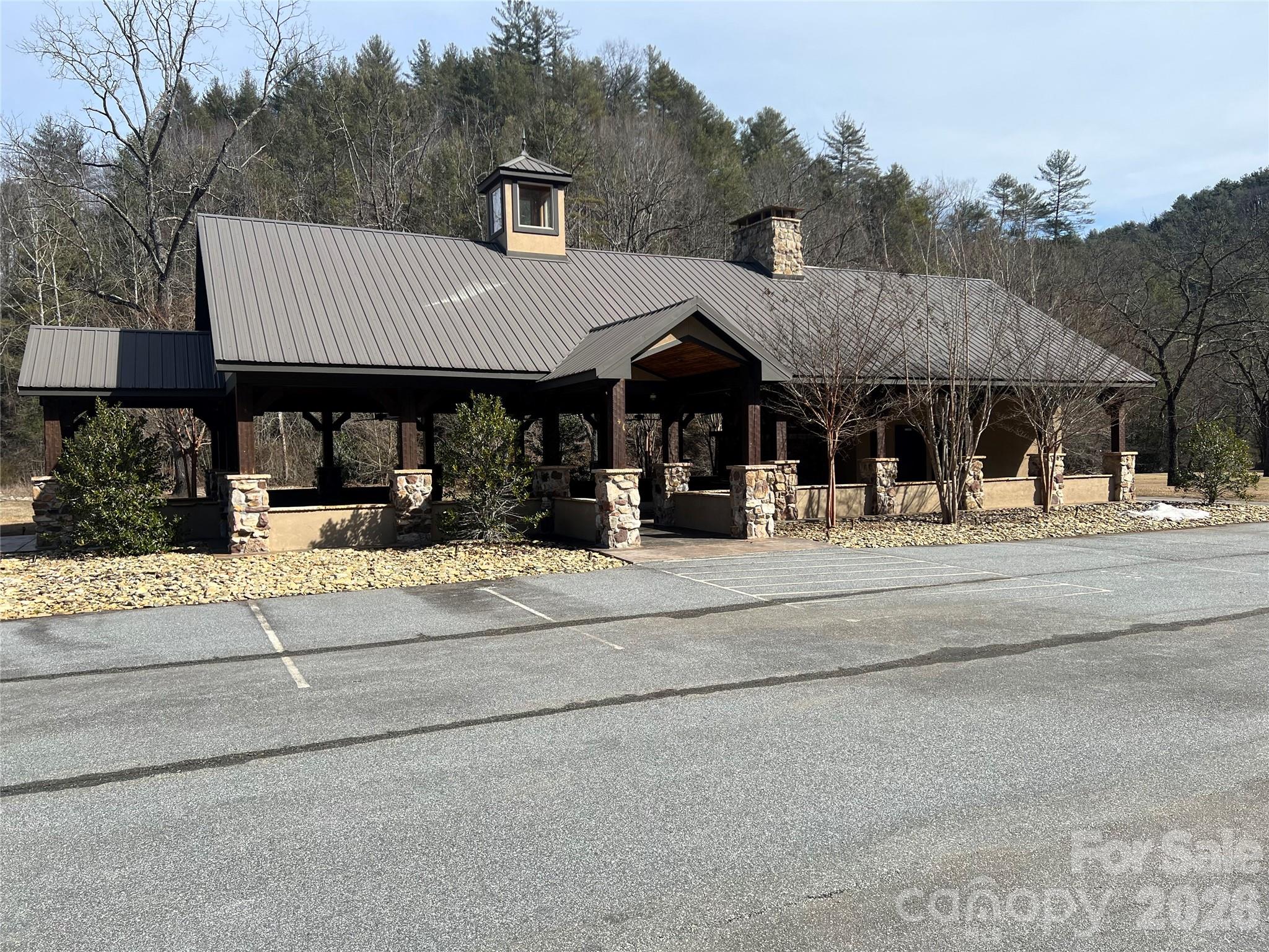 521 Timber Rock Drive 521 Property Photo 17