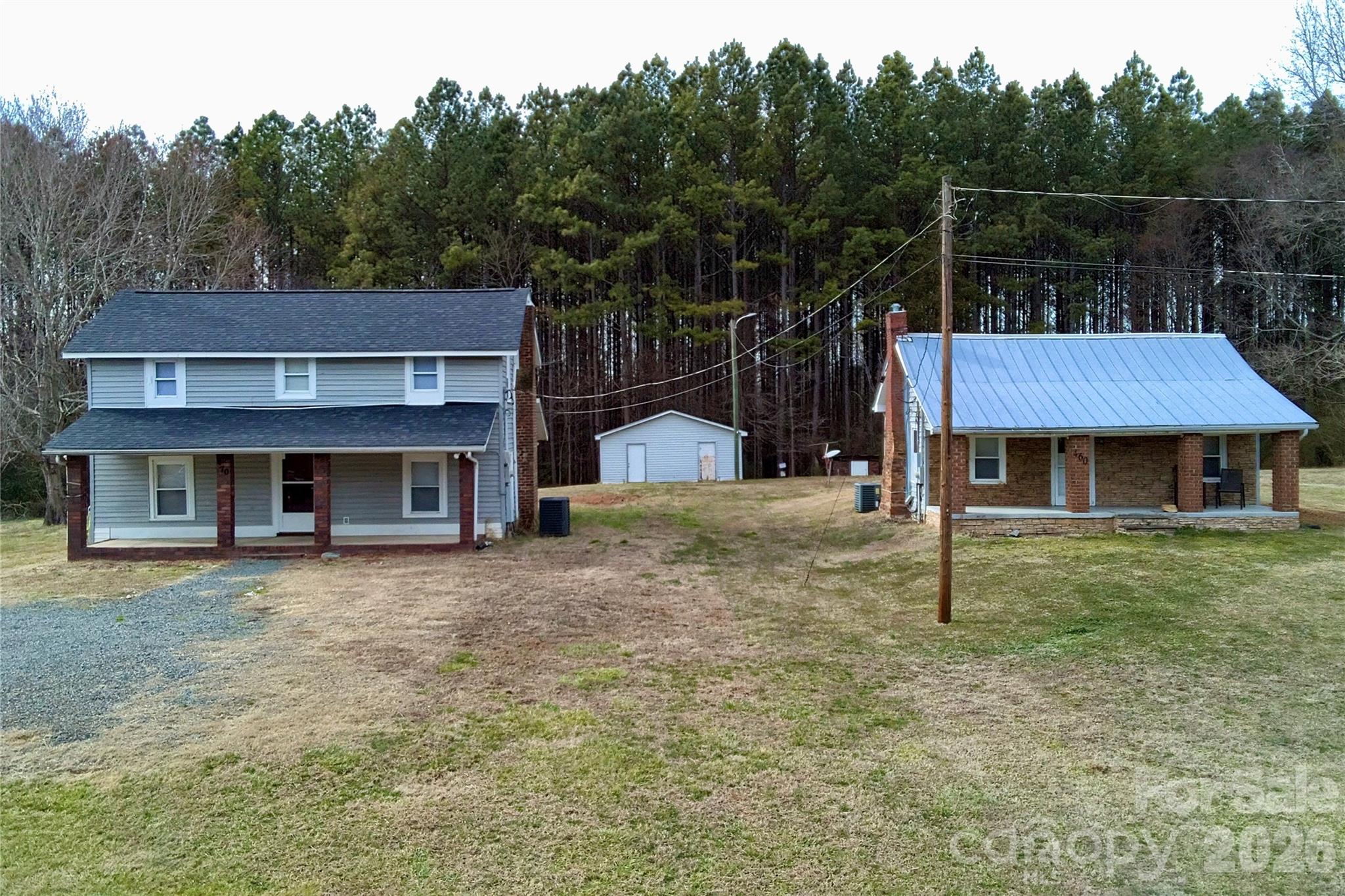 470 & 460 S Moose Road Property Photo 1