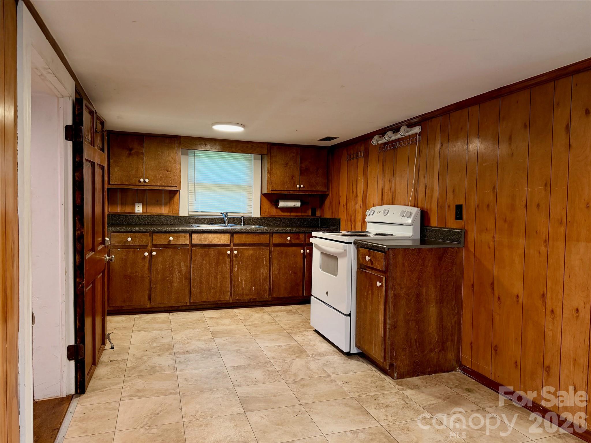 470 & 460 S Moose Road Property Photo 35