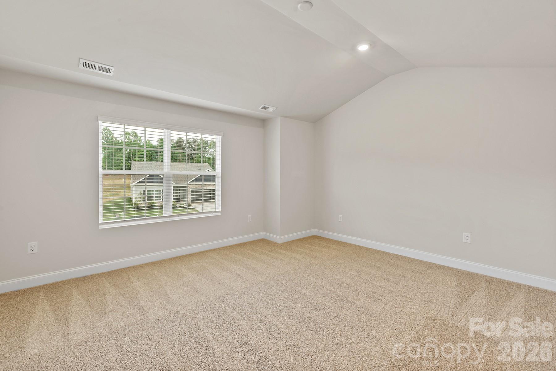 3342 Yorkshire Drive Property Photo 10