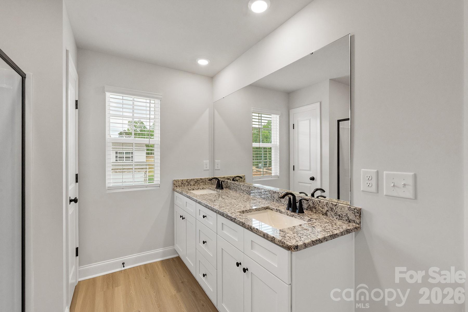 3342 Yorkshire Drive Property Photo 13