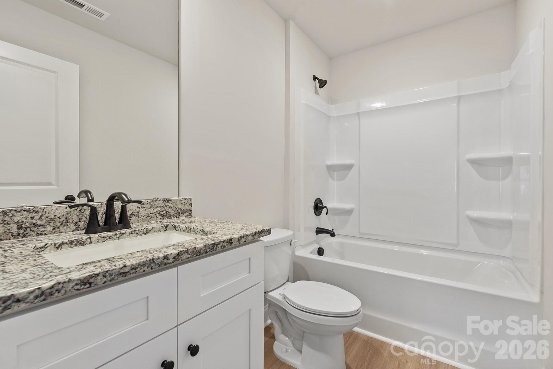 3342 Yorkshire Drive Property Photo 15