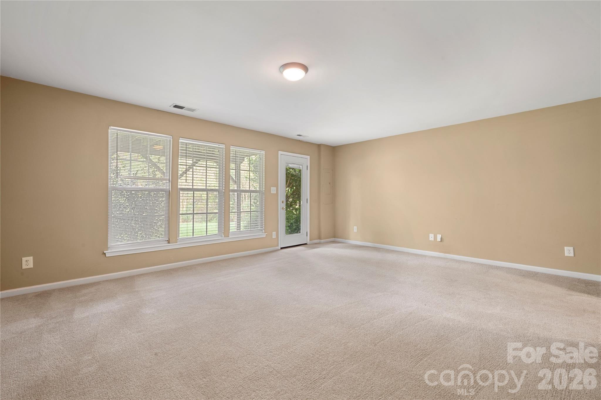 10213 Garrett Grigg Road Property Photo 6