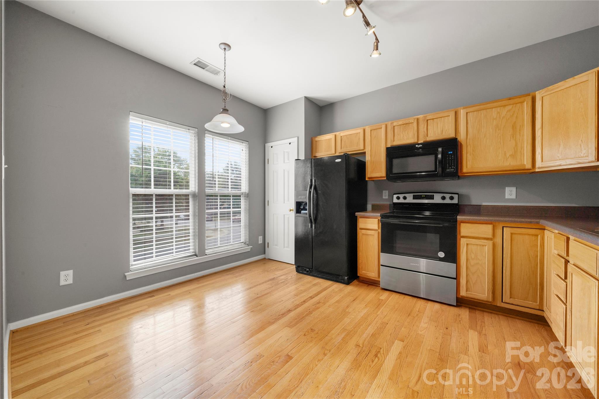 10213 Garrett Grigg Road Property Photo 11