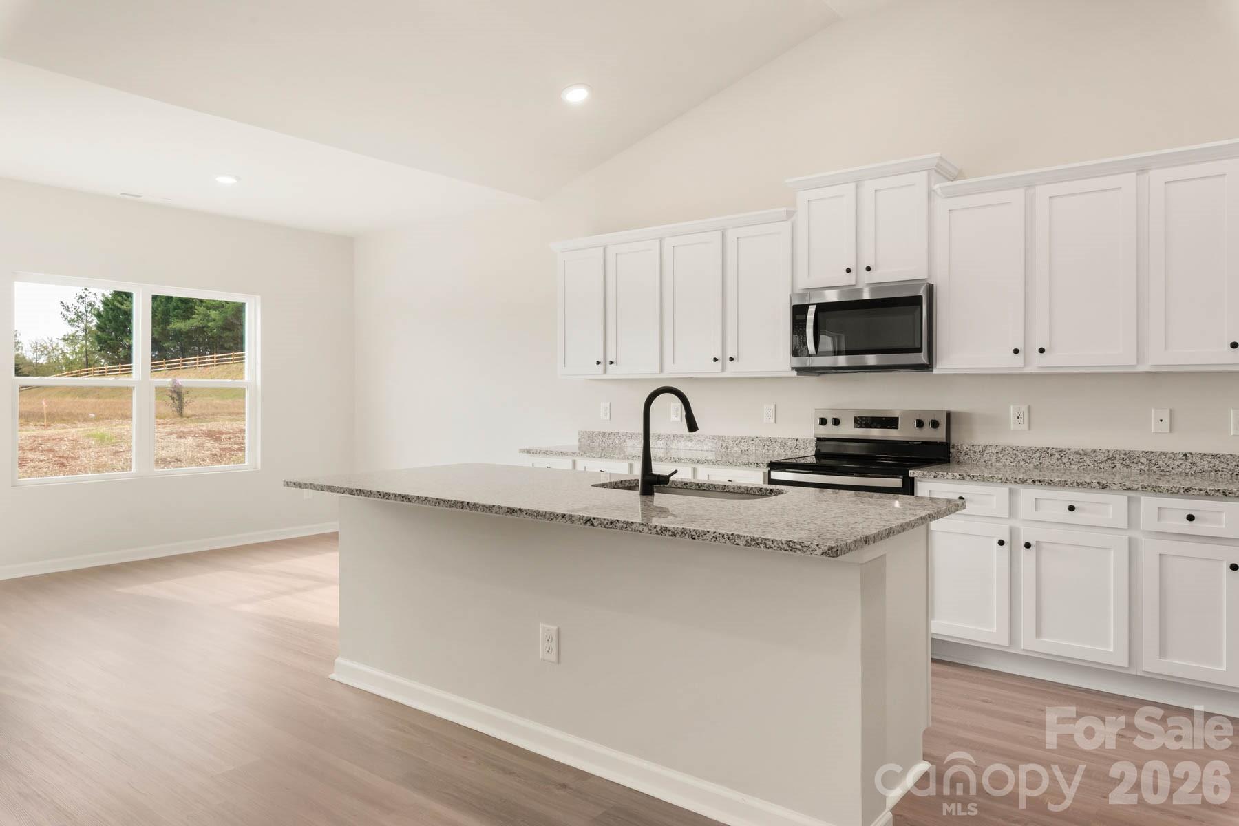 3330 Yorkshire Drive Property Photo 4