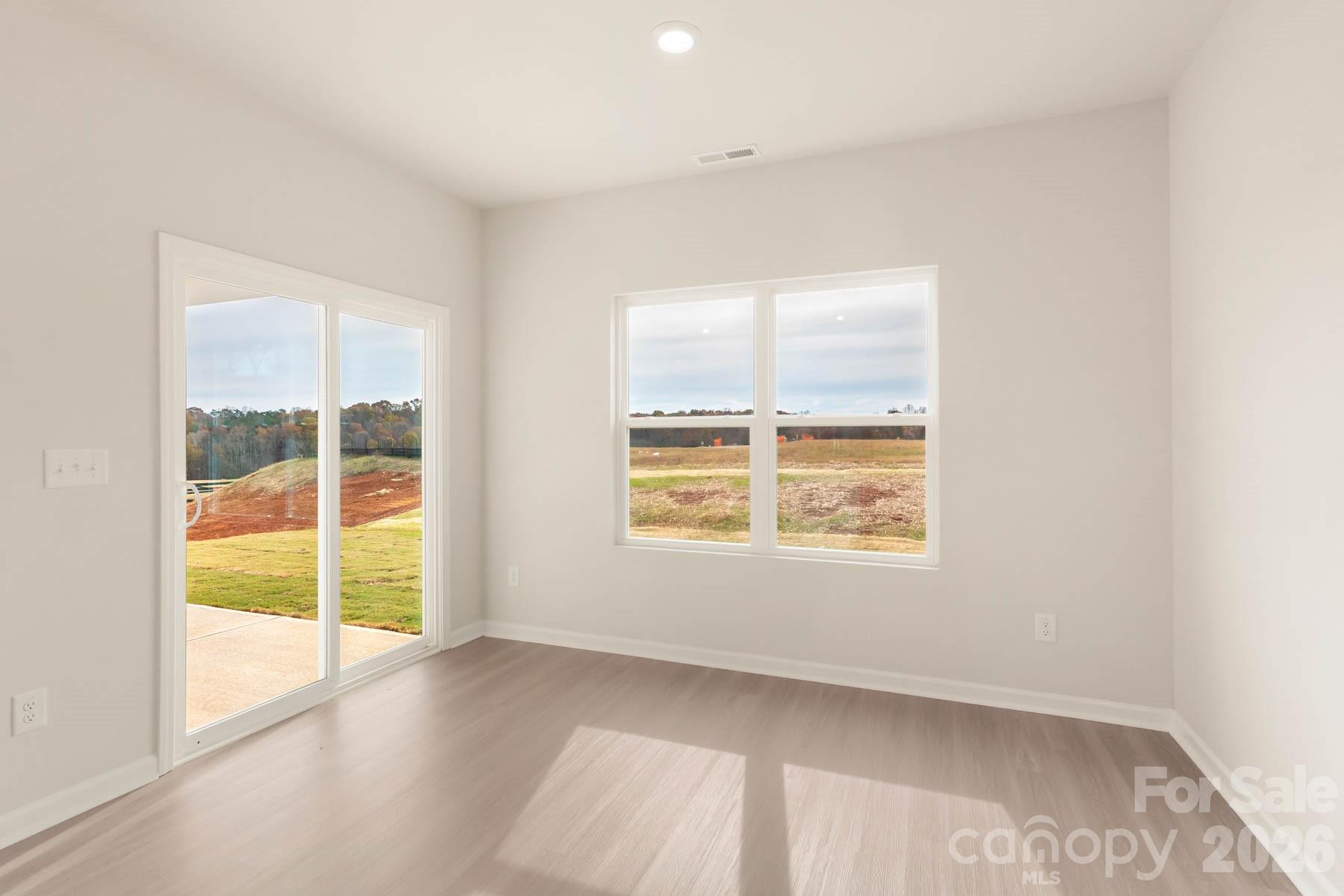 3330 Yorkshire Drive Property Photo 8