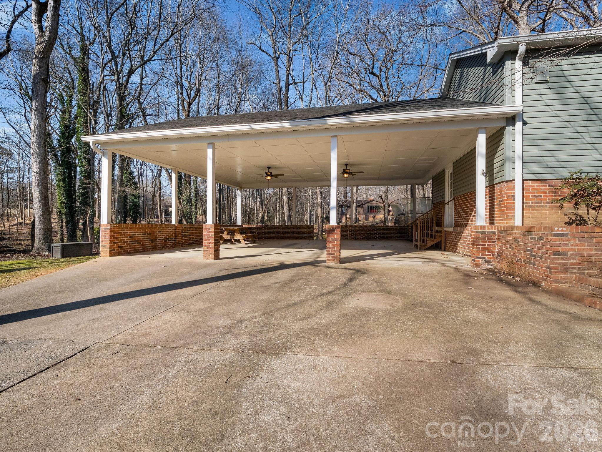 1409 Thea Drive Property Photo 5