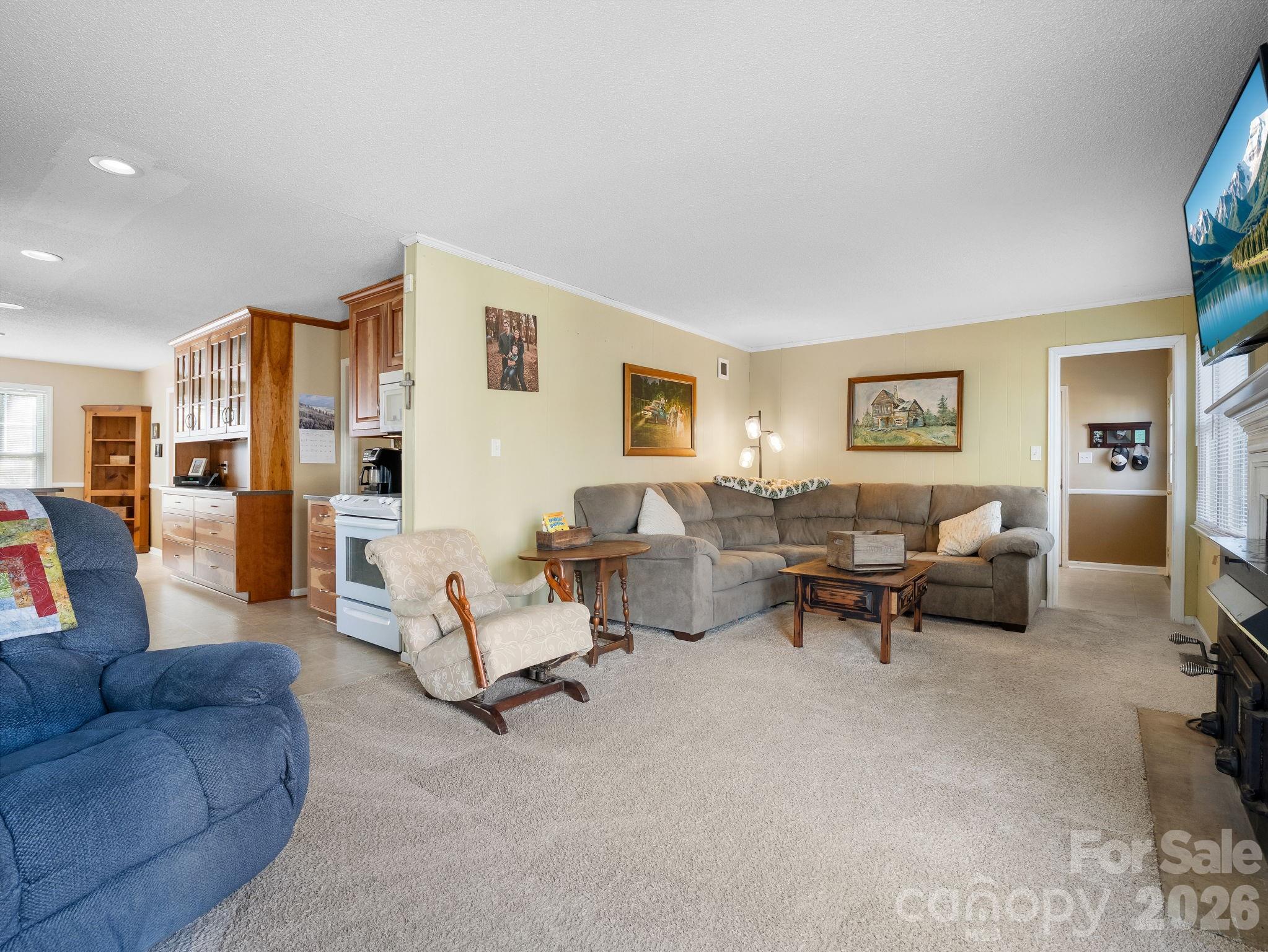1409 Thea Drive Property Photo 7
