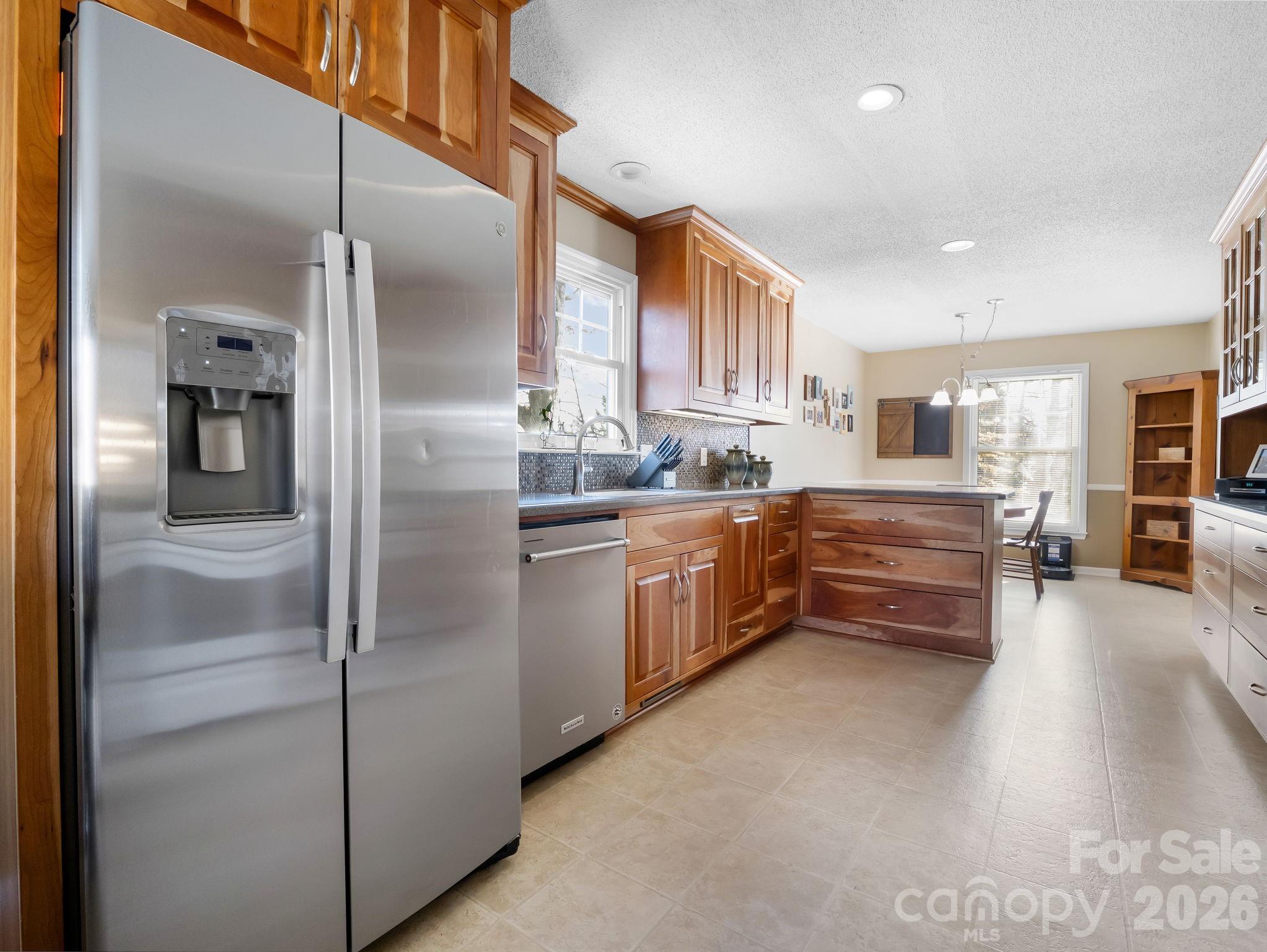1409 Thea Drive Property Photo 10